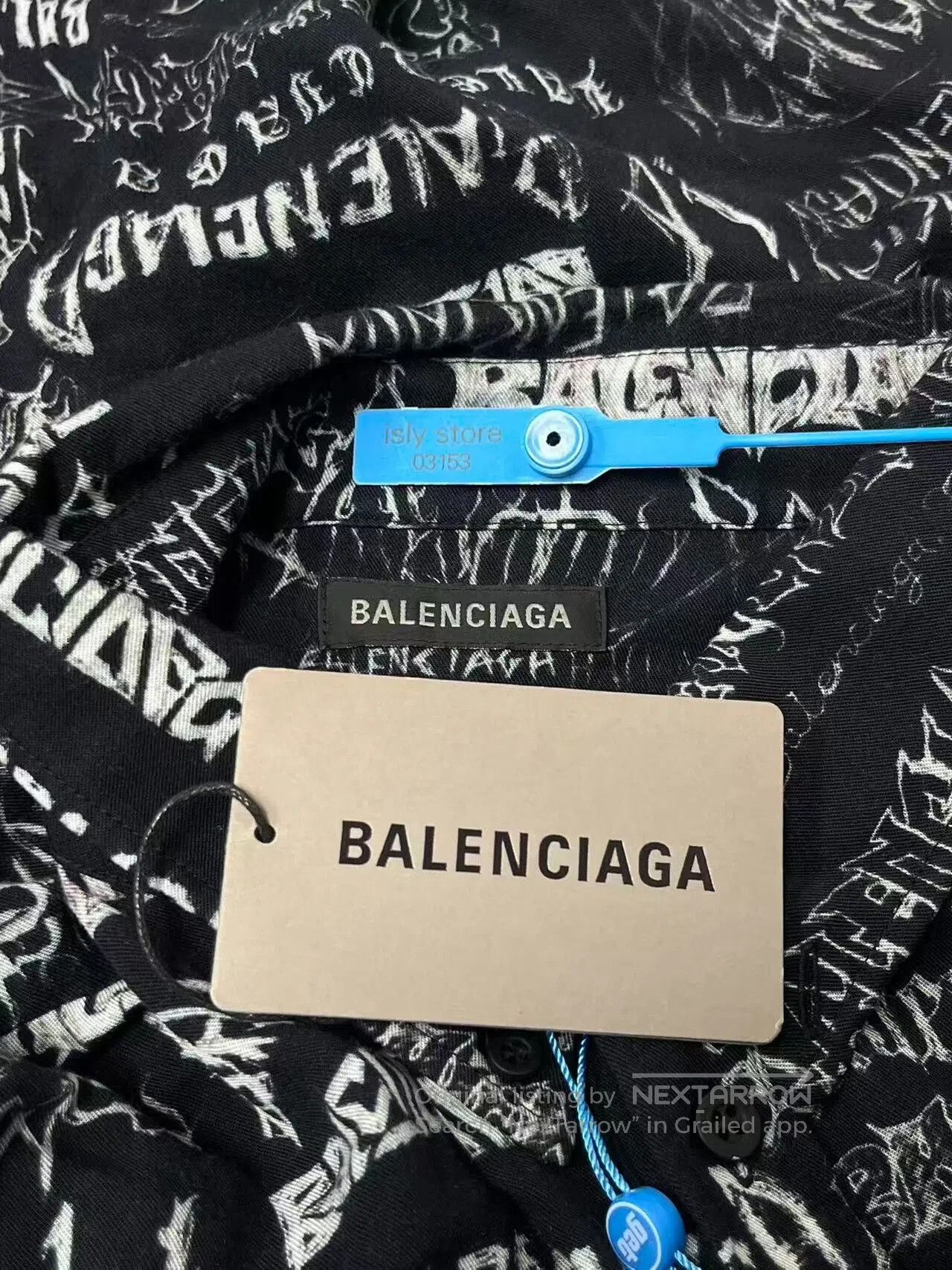 Balenciaga balenciaga logo print button. Size US M / EU 48-50 / 2 - 4 Thumbnail