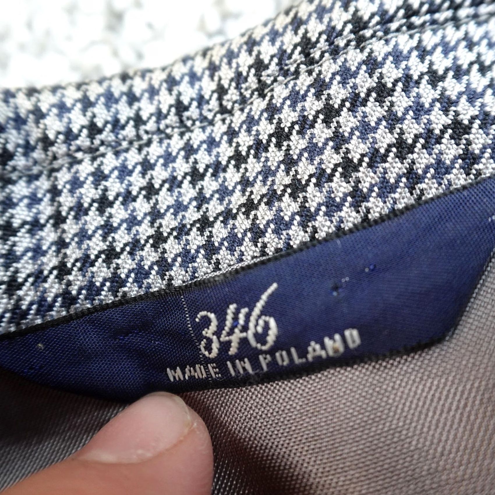 Brooks Brothers Brooks Brothers Sport Coat Jacket Gray Houndstooth Silk Wool 40 Mens Notch Four-Button 2 Piece Vintage No Size US XXS / EU 40 - 5 Thumbnail