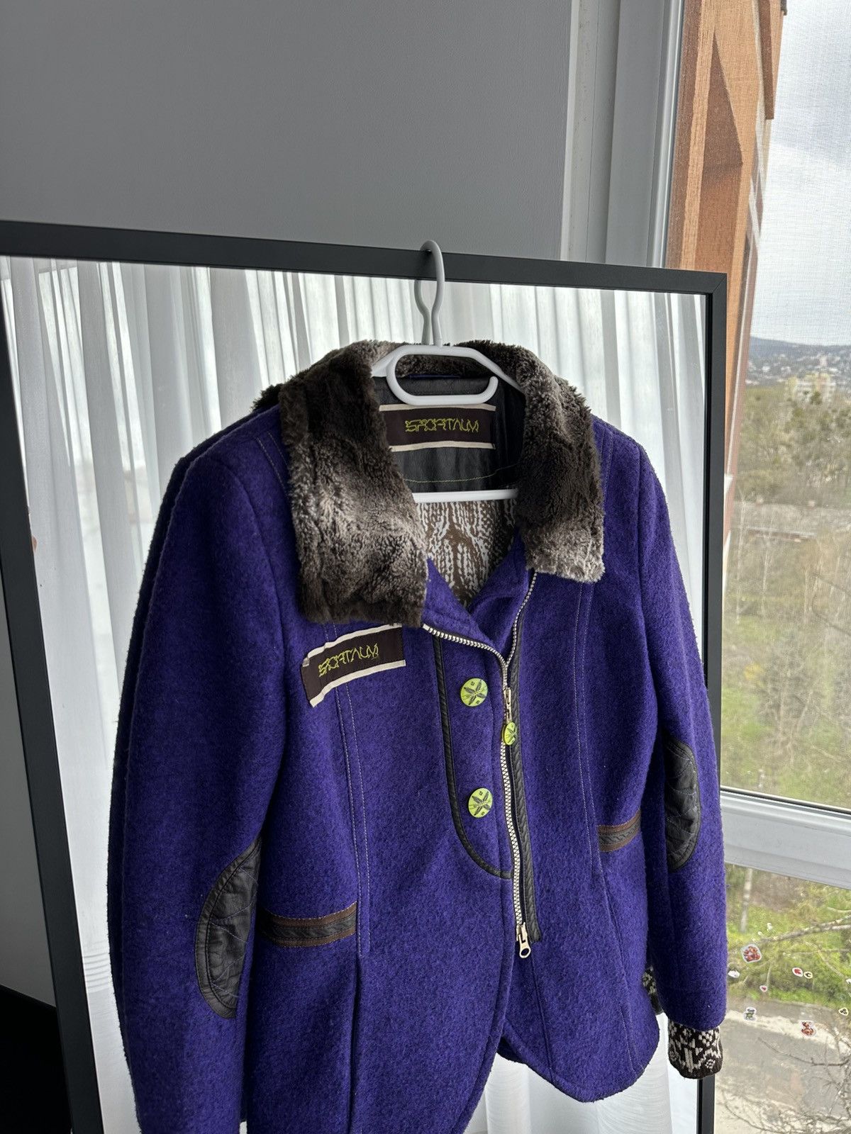Sportalm Kitzbuhel × Vintage Vintage Sportalm Woman Wool Winter Jacket with Fur Collar Size M / US 6-8 / IT 42-44 - 2 Thumbnail