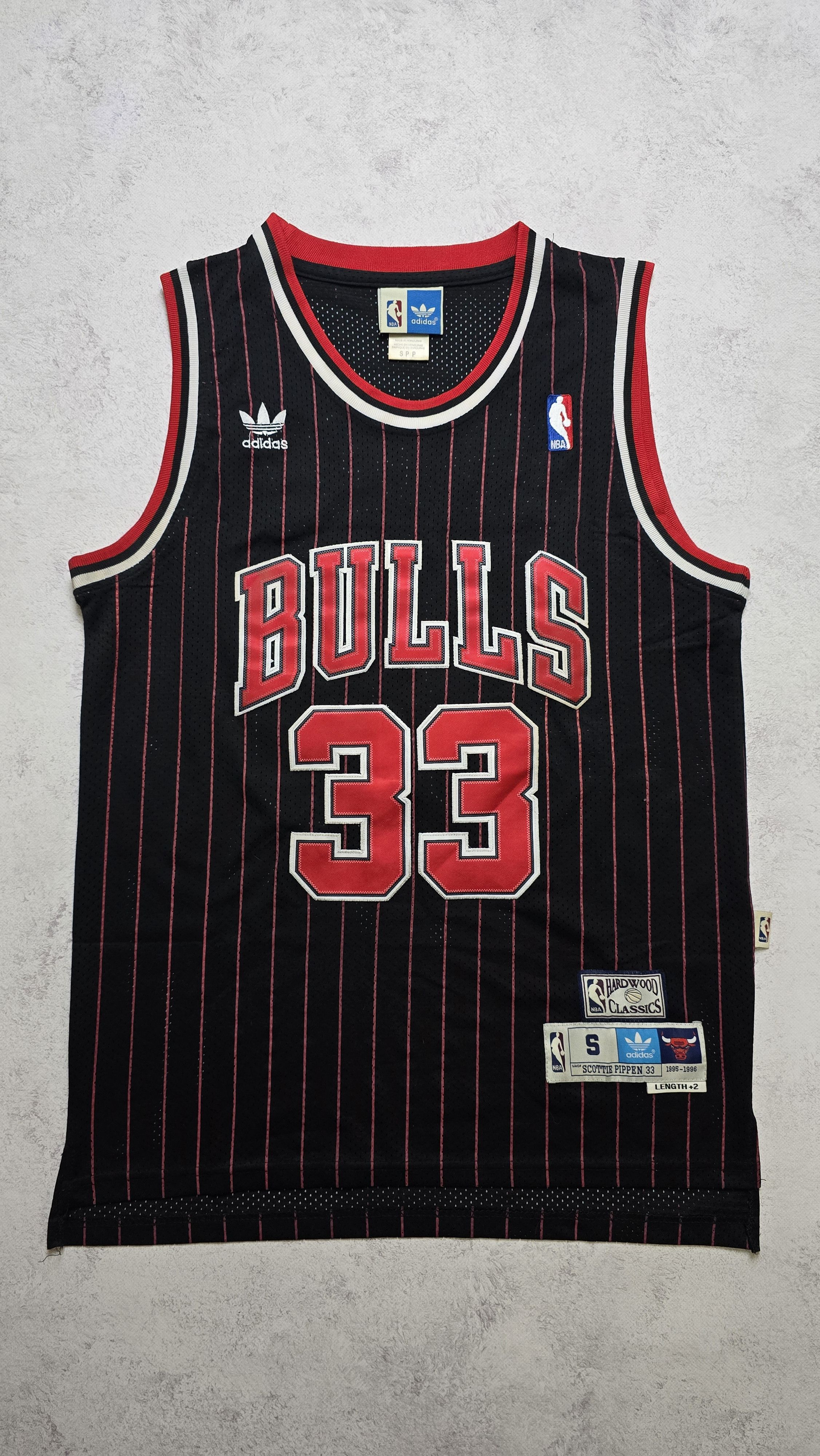 Adidas Scottie Pippen #33 NBA Chicago Bulls 1995 96 Jersey Size US S / EU 44-46 / 1 - 1 Thumbnail