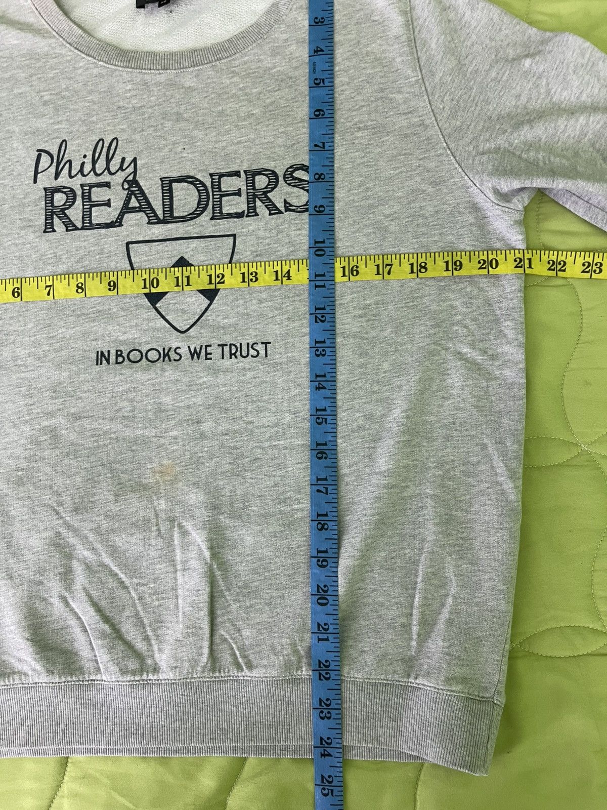 A.P.C. Vintage A.P.C Philly Readers in Books we Trust Sweatshirt Size US XS / EU 42 / 0 - 8 Thumbnail