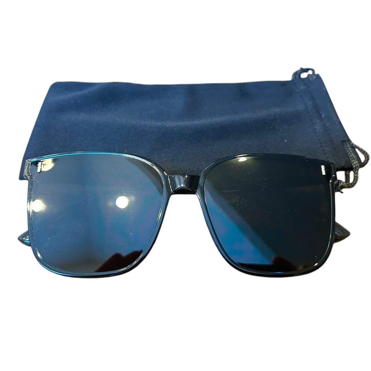 Vintage Sunglasses Size ONE SIZE - 2 Thumbnail