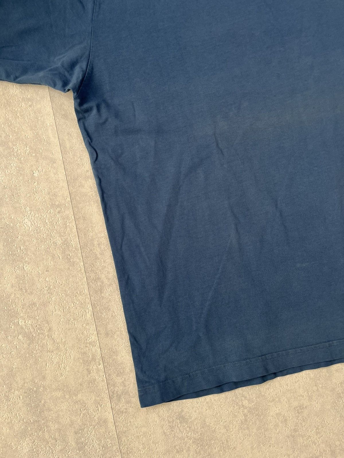 Nike × Vintage 90s Nike Central Swoosh Vintage Y2K Oversized Retro T-Shirt Size US XL / EU 56 / 4 - 7 Thumbnail