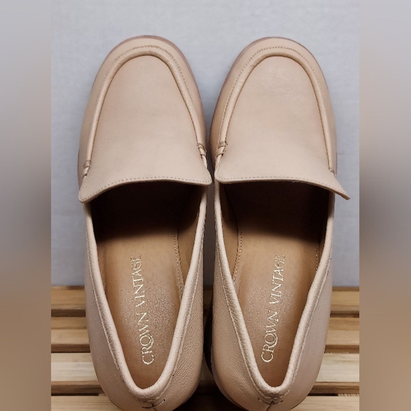 Other Crown Vintage Womens Beigh Caitlun Block Heel Pumps Size 10 Size US 10 / IT 40 - 8 Thumbnail