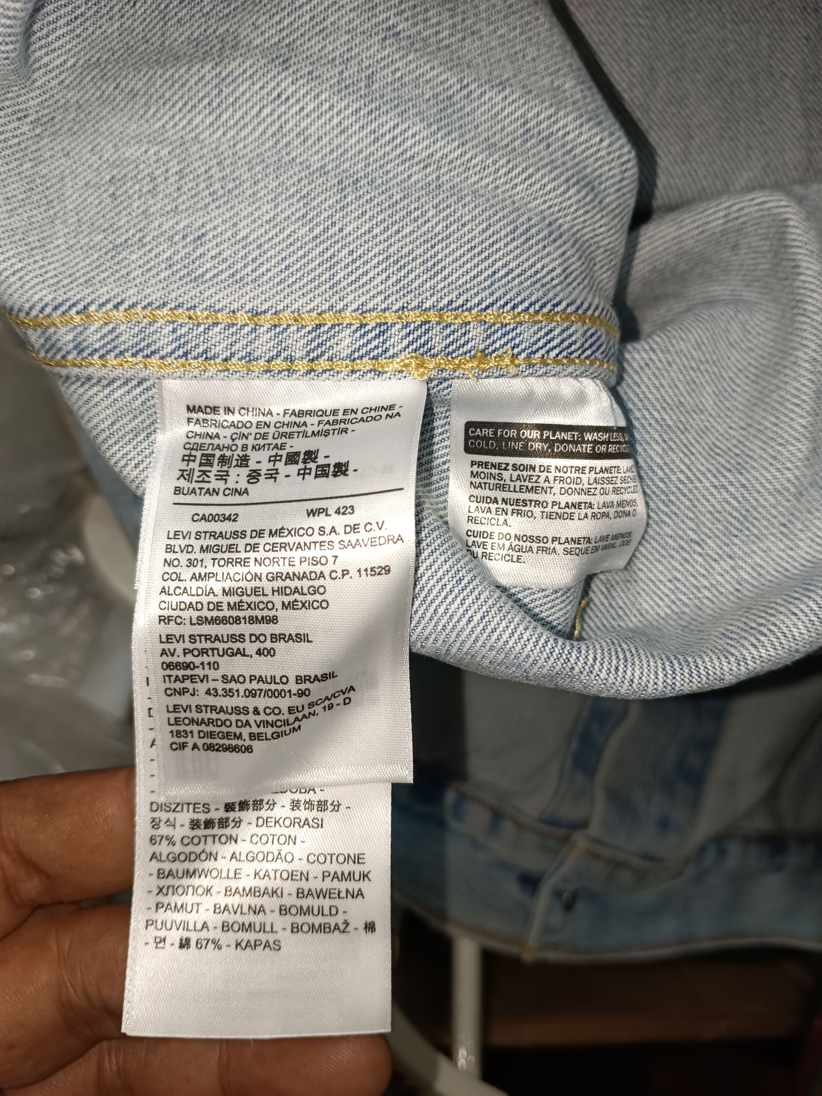 Levi's Levis x Pokemon 25th Anniversary Trucker Denim Jacket Size US XL / EU 56 / 4 - 9 Thumbnail