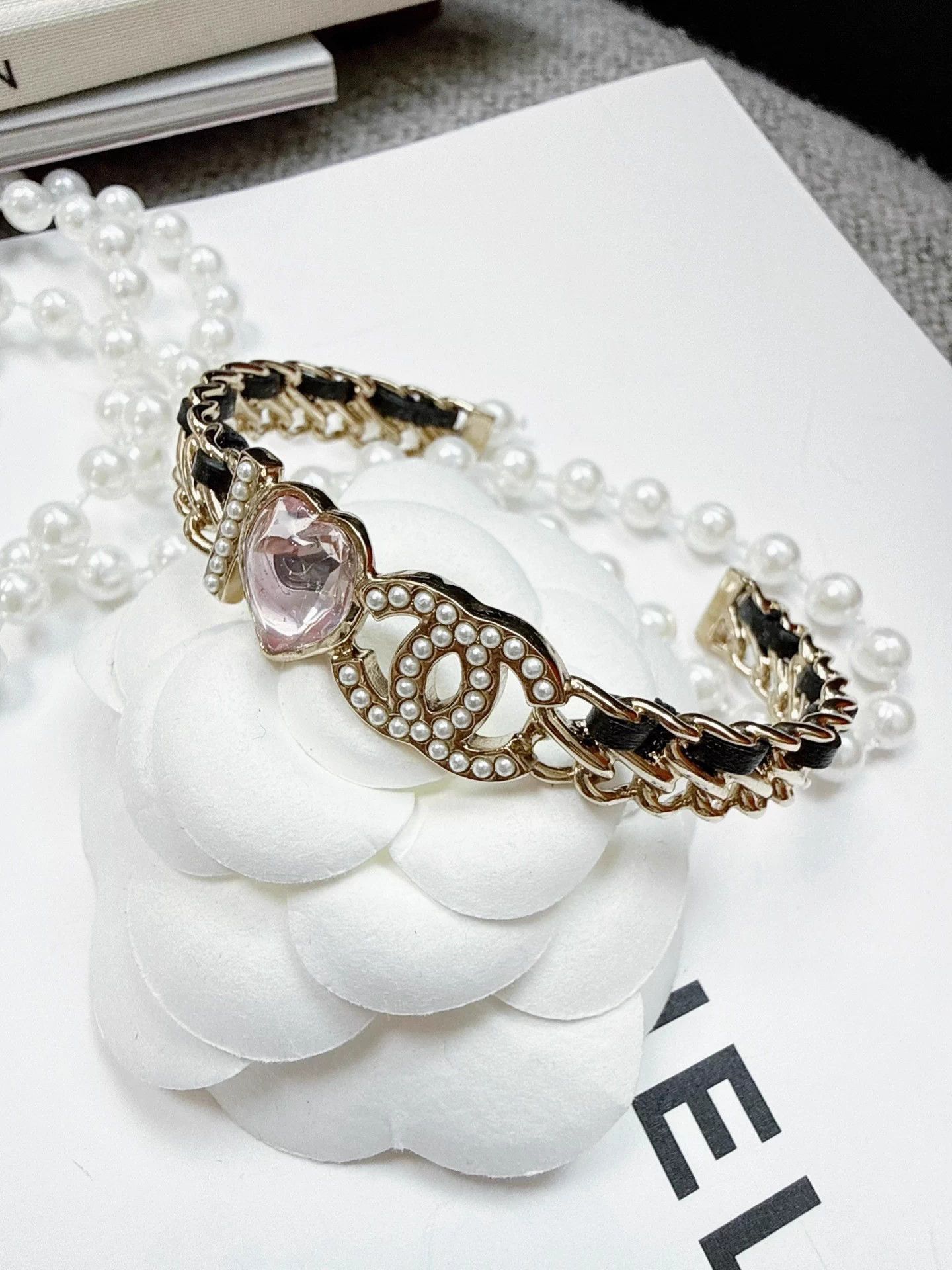 Chanel Chanel 22B pink heart crystal logo pearl chain bracelet M Size ONE SIZE - 2 Thumbnail