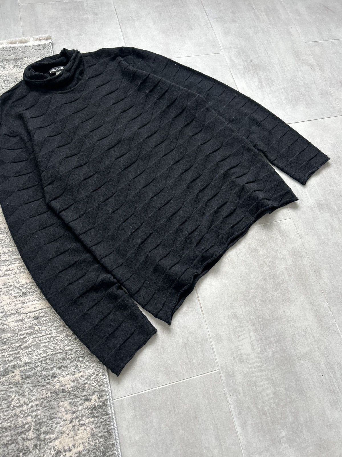 Issey Miyake Issey Miyake Wool Knit Turtleneck Sweater Made in Japan Size US XL / EU 56 / 4 - 4 Thumbnail