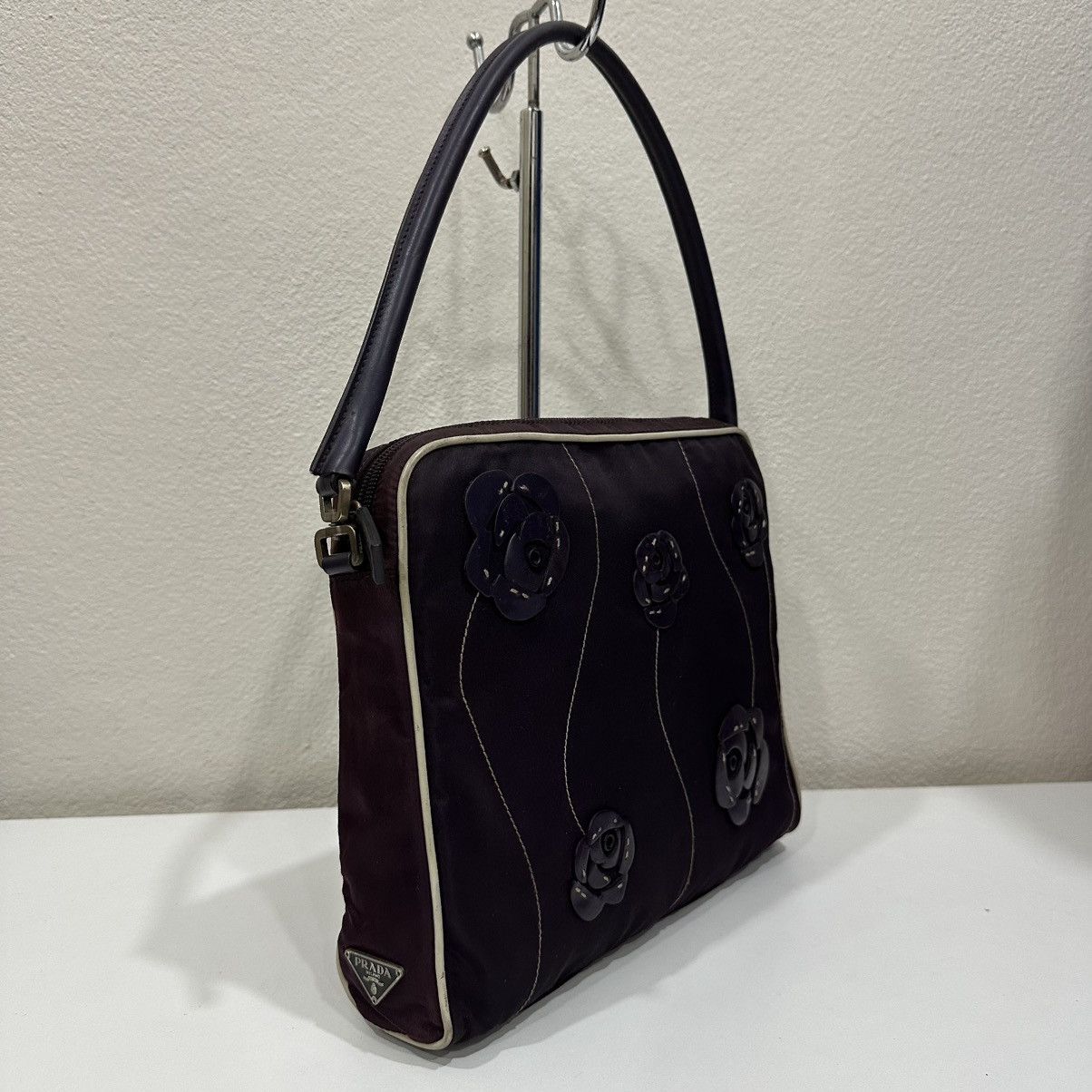 Prada PRADA TESSUTO FLORAL APPLIQUE SHOULDER BAG TWO TONE COLOR Size ONE SIZE - 1 Thumbnail
