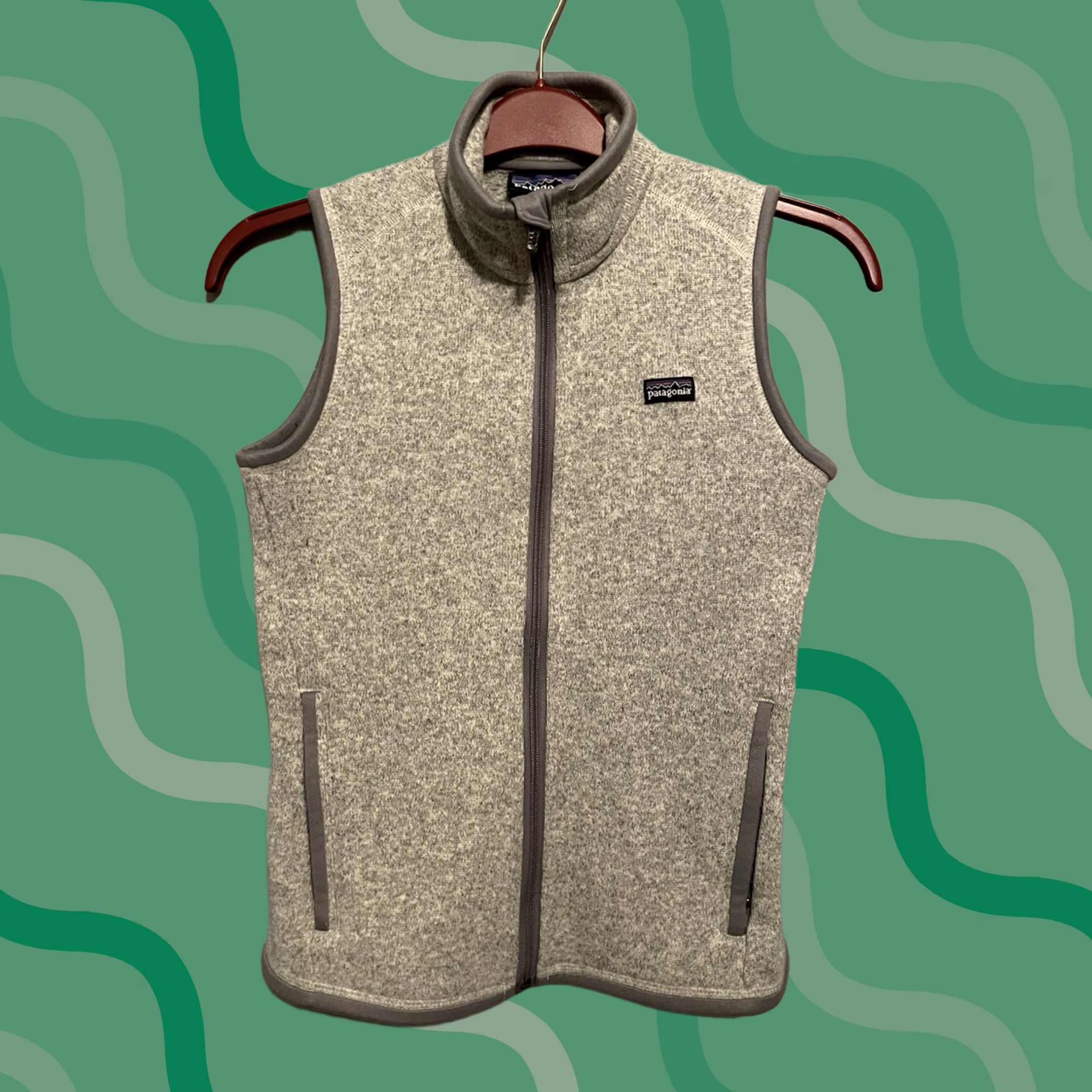 Patagonia VINTAGE Patagonia Women’s Gray Fleece Vest XS B355 Vest Women XS Gray Patagonia Better Sweater Size XS / US 0-2 / IT 36-38 - 1 Thumbnail