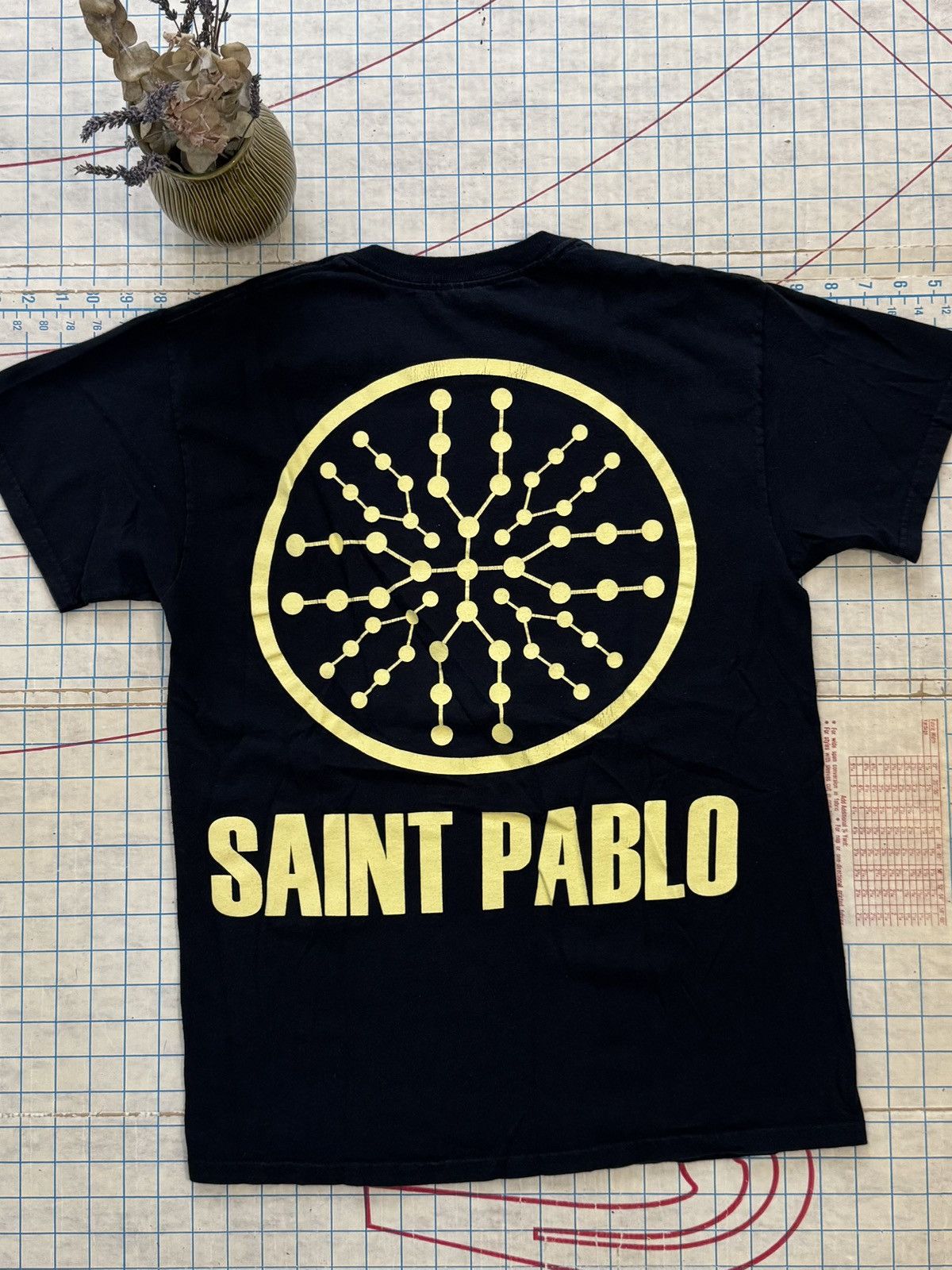 Kanye West Kanye West Saint Pablo Tee Black Size Medium Size US M / EU 48-50 / 2 - 2 Thumbnail