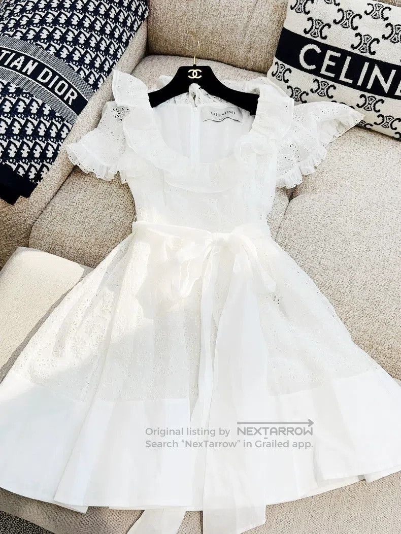 Valentino Valentino Short-sleeved dress Size M / US 6-8 / IT 42-44 - 4 Thumbnail