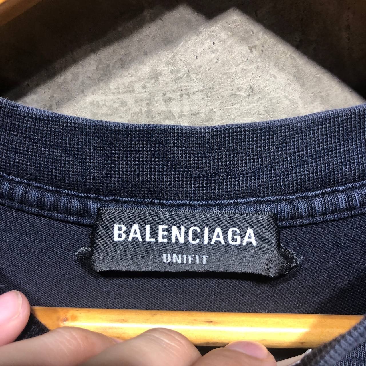 Balenciaga Balenciaga FBI Cracked tee Size US M / EU 48-50 / 2 - 8 Thumbnail