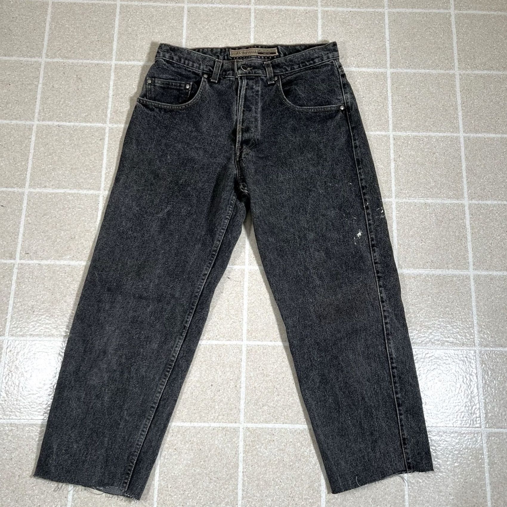 Denime VINTAGE Levis Silvertab Jeans Mens 30 X 26 Black Denim Made in USA Button Fly Jeans Mens 30 Black 1990s Size 30" / US 8 / IT 44 - 5 Thumbnail