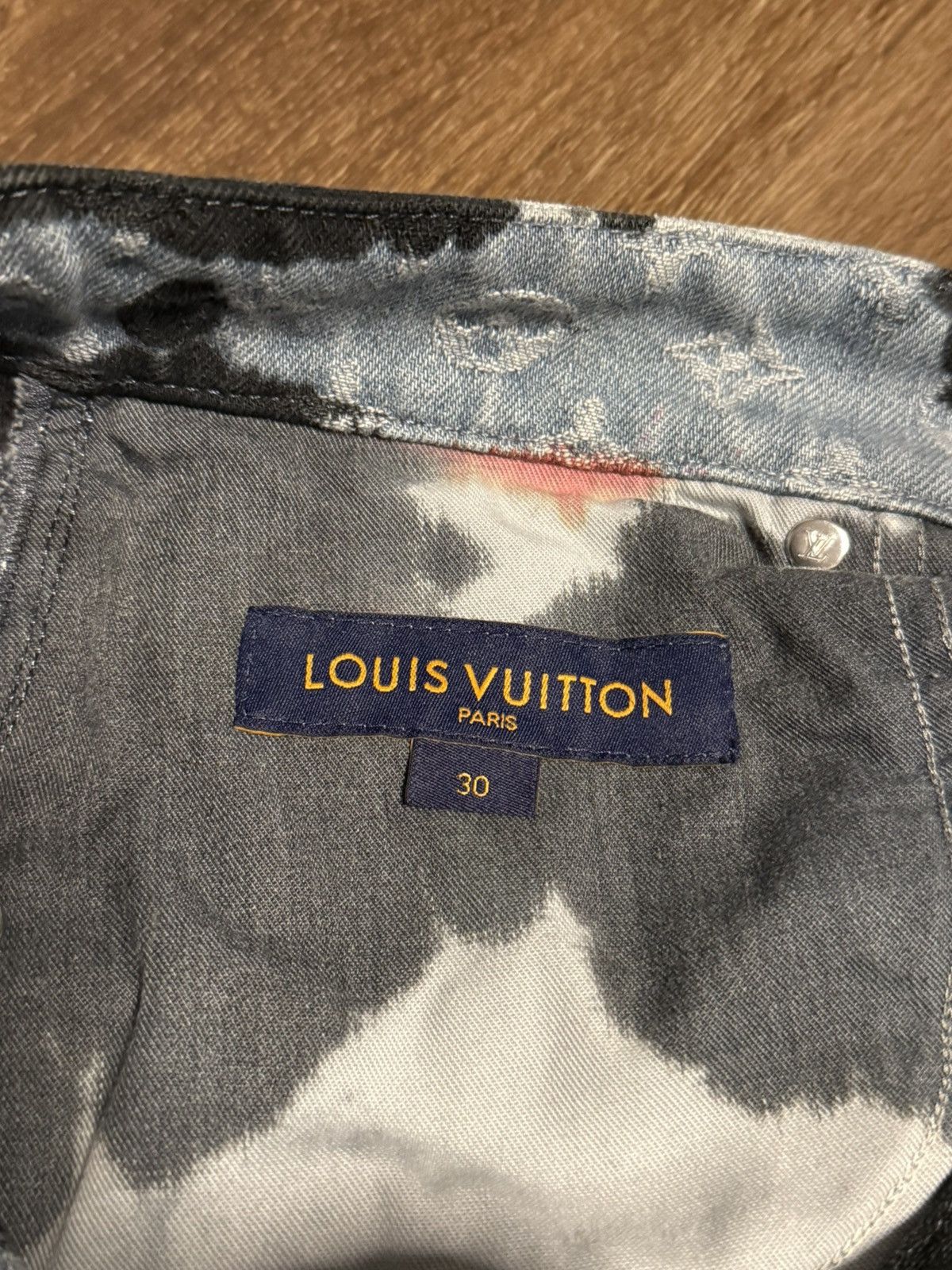 Louis Vuitton Louis Vuitton Tie Dye Monogram Denim Size US 30 / EU 46 - 4 Thumbnail