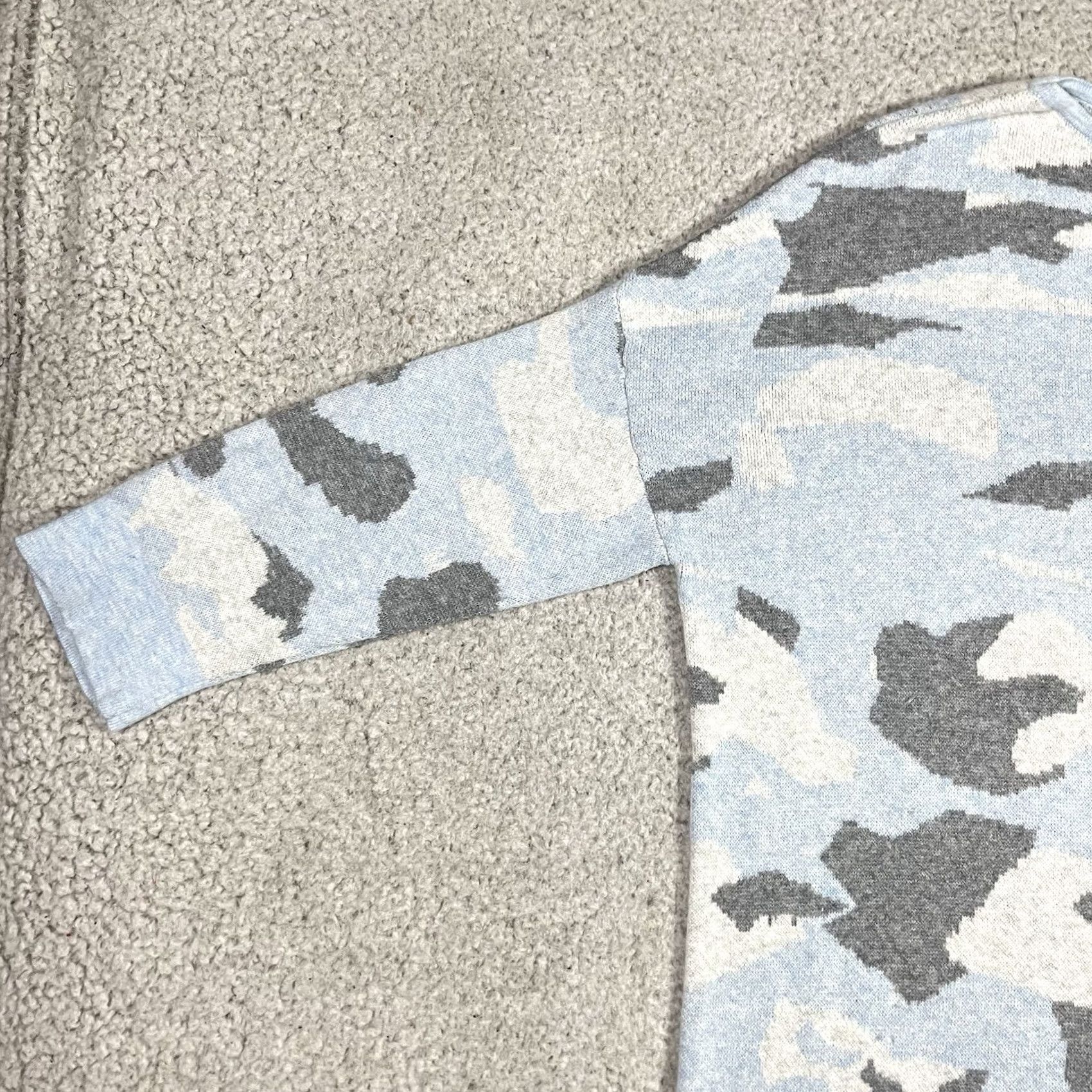 Vintage Kinross Cashmere Sweater Womens S Blue Camo Print Pullover Preppy Pullover Knit Geometric Blue Womens S Kinross Sweater Size S / US 4 / IT 40 - 6 Thumbnail