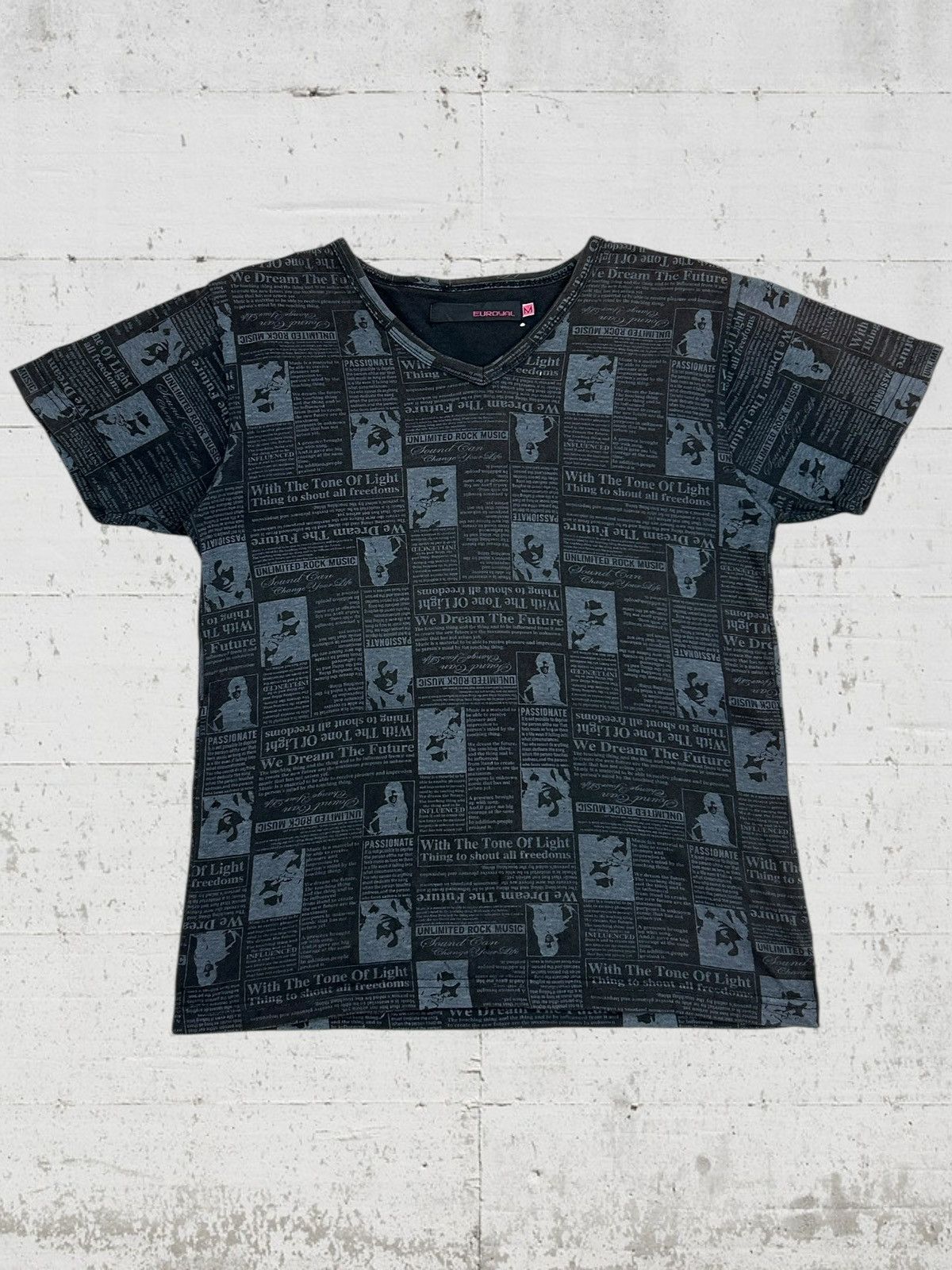 Hysteric Glamour Euroyal Tee Japan Sound Can Change Your Life Rock Music Size US S / EU 44-46 / 1 - 1 Thumbnail