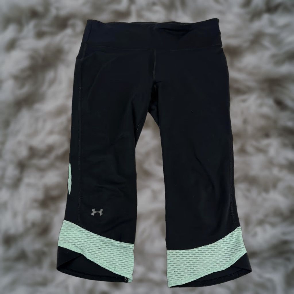 Under Armour Under Armour Pants Womens Medium Black Capri Cropped Athletic Yoga Leggings Size 32" / US 10 / IT 46 - 1 Thumbnail