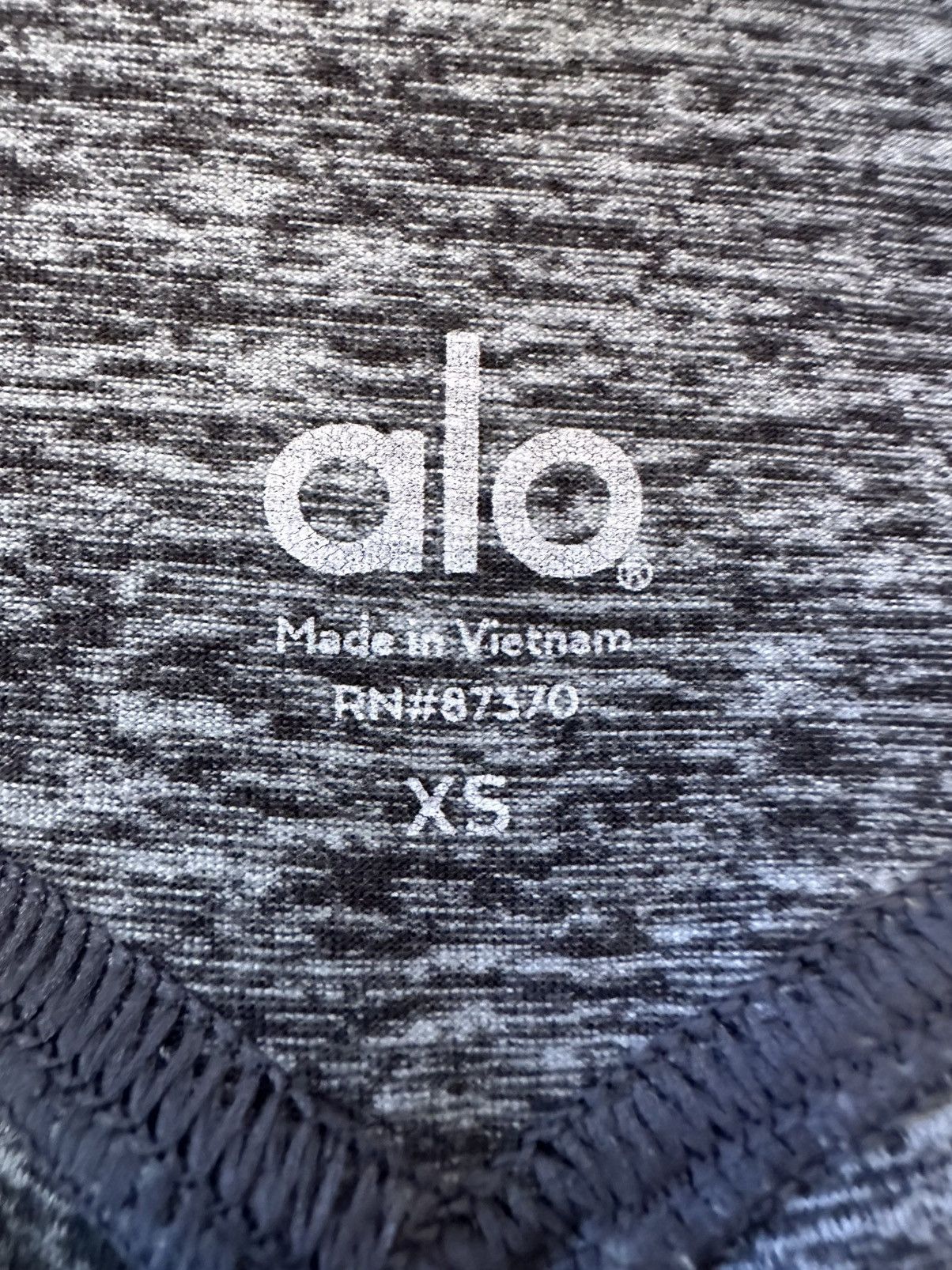 Alo ALO YOGA High-Waisted Alosoft Lounge Leggings Dark Heather Size 26" / US 2 / IT 38 - 2 Thumbnail
