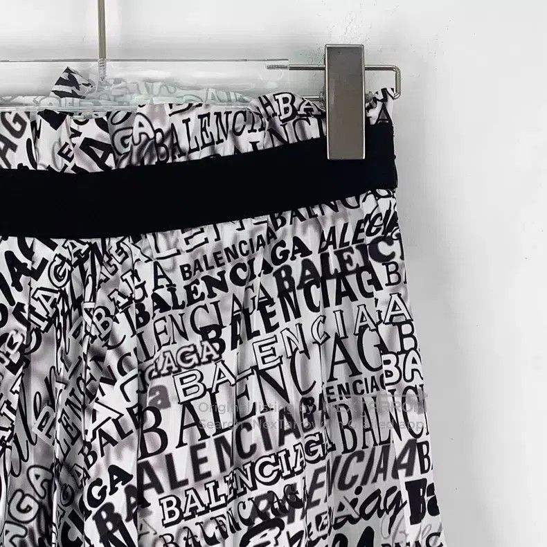 Balenciaga Balenciaga Color-blocked Logo Letter Full Print Irregular Size 33" - 3 Thumbnail