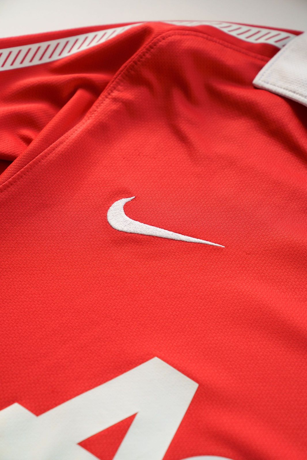 Nike Nike x Manchester United Jersey 2010 - 2011 Size US M / EU 48-50 / 2 - 8 Thumbnail