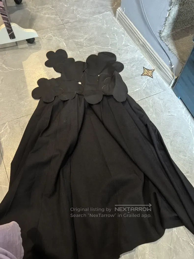 Comme des Garcons Comme Des Garcons Black Floral Dress, Size M. Size M / US 6-8 / IT 42-44 - 1 Thumbnail