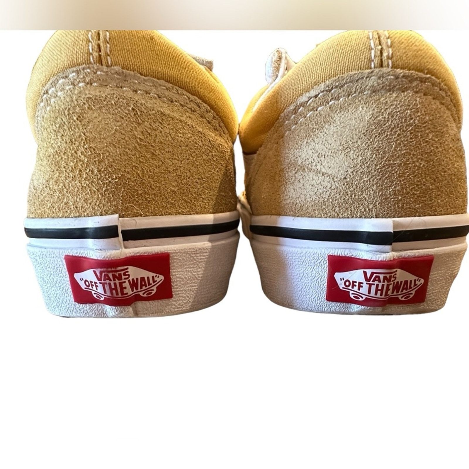 Vans Vans Shoes Gold Skater Lace Up Sneakers Womens 9 Mens 7.5 Size US 9 / IT 39 - 4 Thumbnail