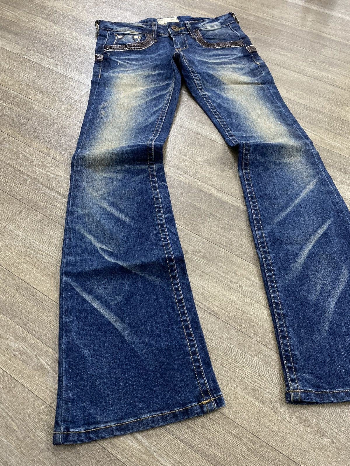 Le Grande Bleu (L.G.B.) 2000s Lolita Distressed Lgb Ifsixwasnine Style Flared Jeans Size US 30 / EU 46 - 3 Thumbnail