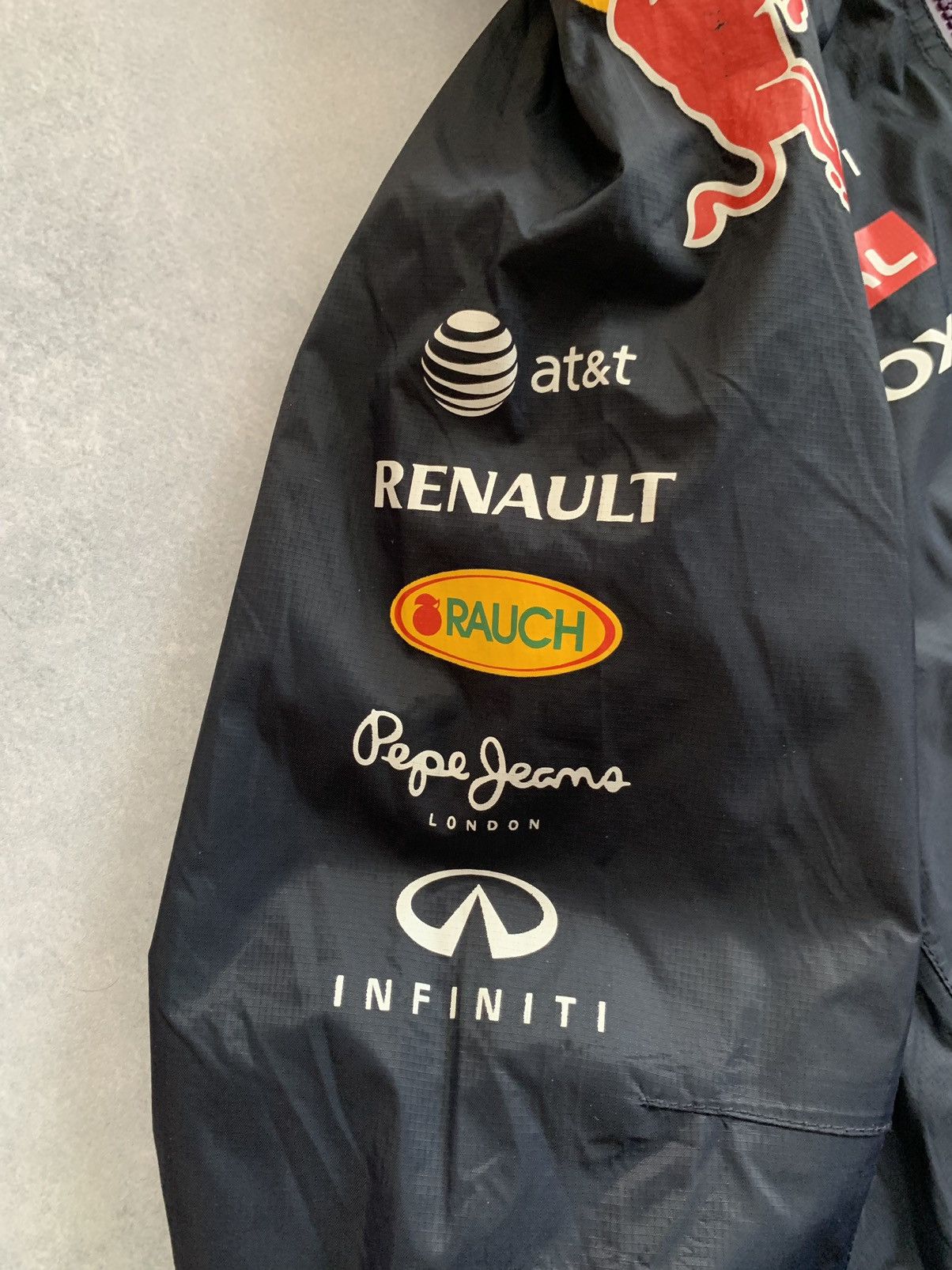 Formula 1 × Red Bull RED BULL/INFINITI F1 RACING TEAM RAIN JACKET PEPE JEANS Size US XS / EU 42 / 0 - 13 Thumbnail