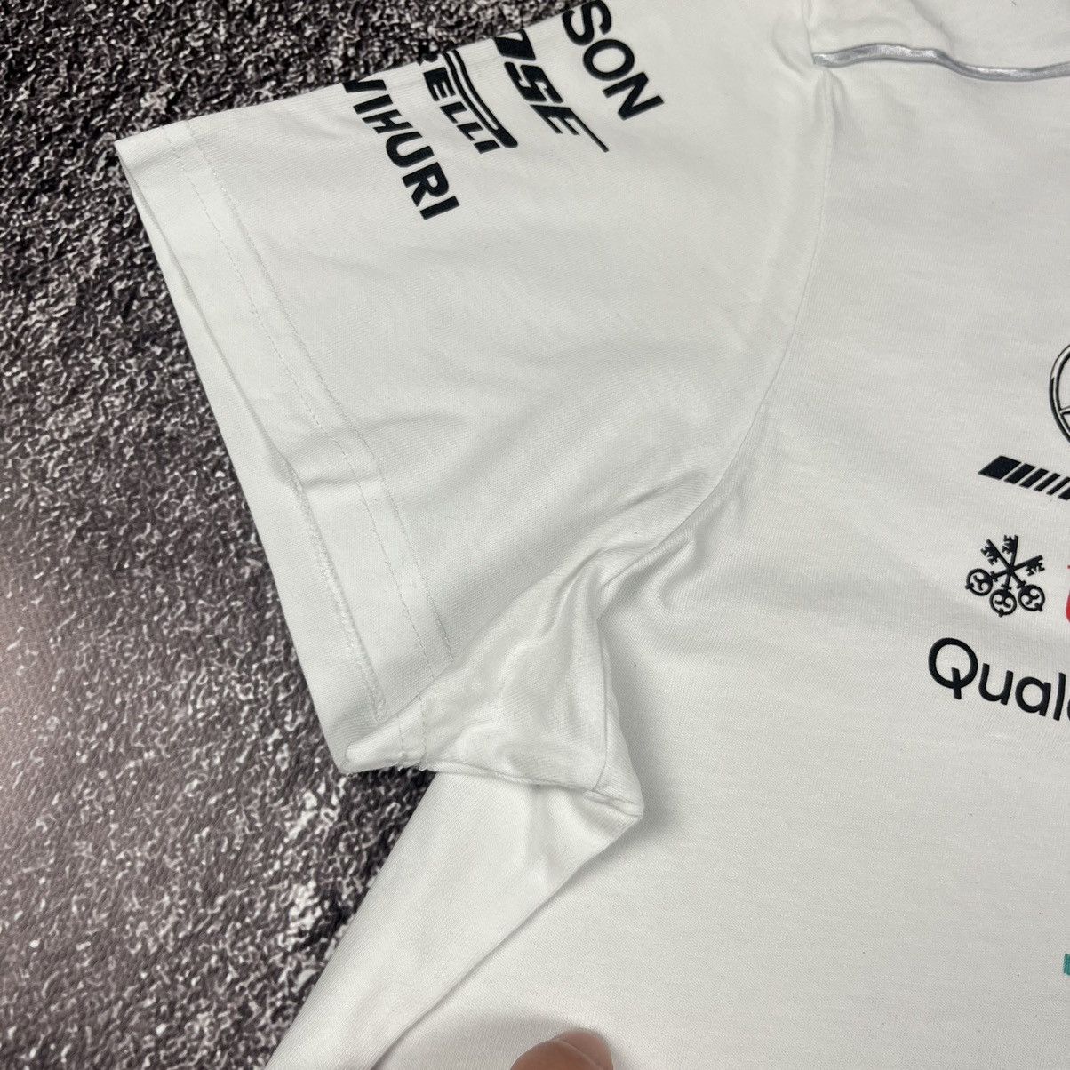 Mercedes-Benz Vintage Mercedes-Benz AMG Petronas F1 Hamilton T-Shirt Size US XL / EU 56 / 4 - 6 Thumbnail