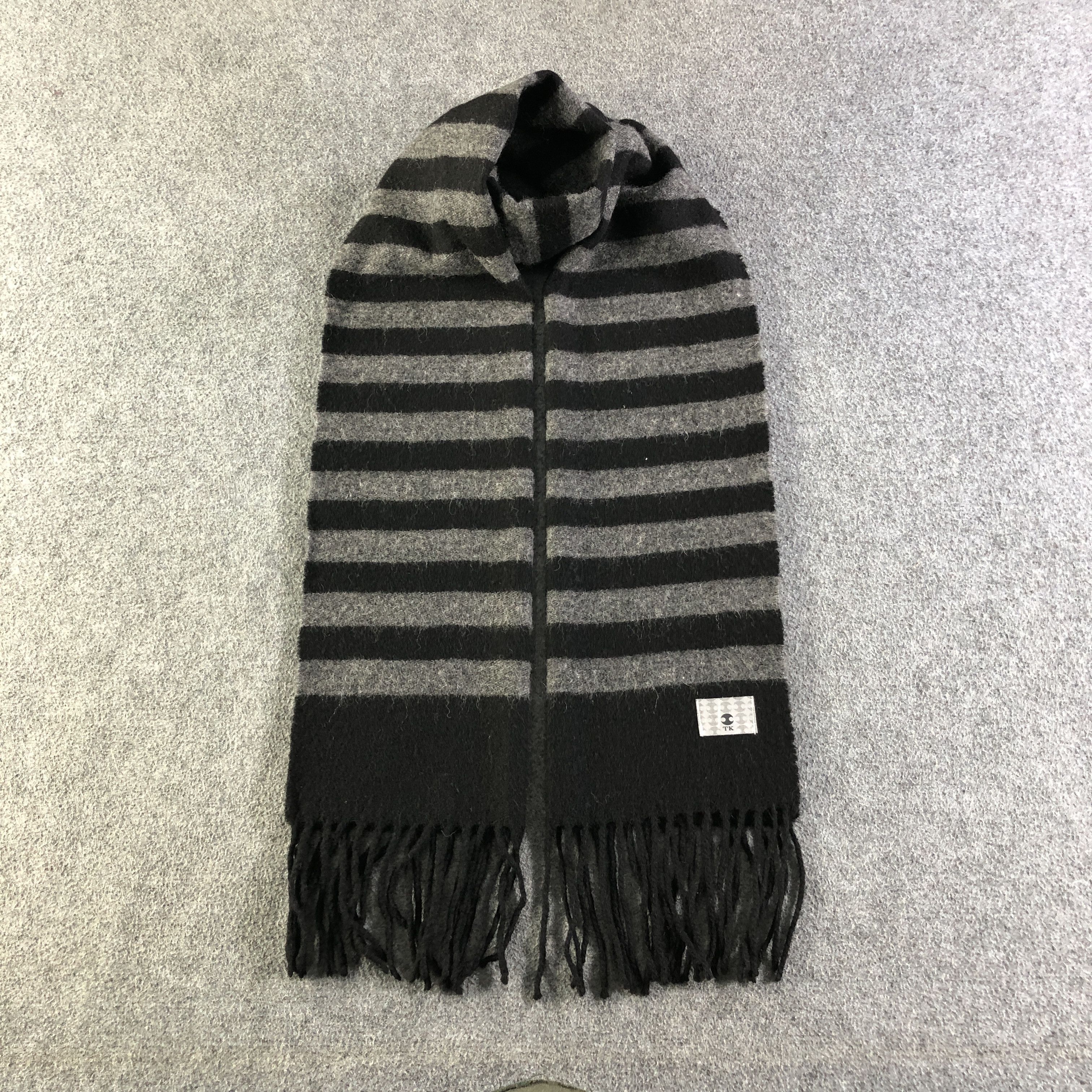 Takeo Kikuchi Takeo Kikuchi Wool Scarf Muffler Neckwear V2793 Size ONE SIZE - 1 Thumbnail