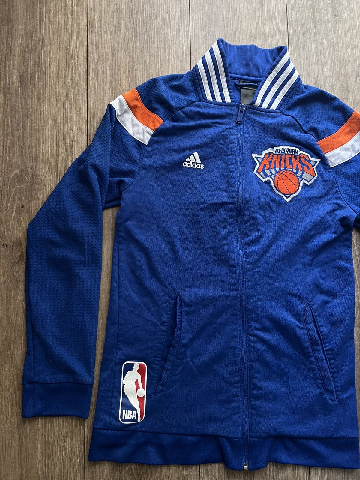 NBA Classic adidas New York Knicks 🇺🇸 zip up holdie Size US S / EU 44-46 / 1 - 6 Thumbnail