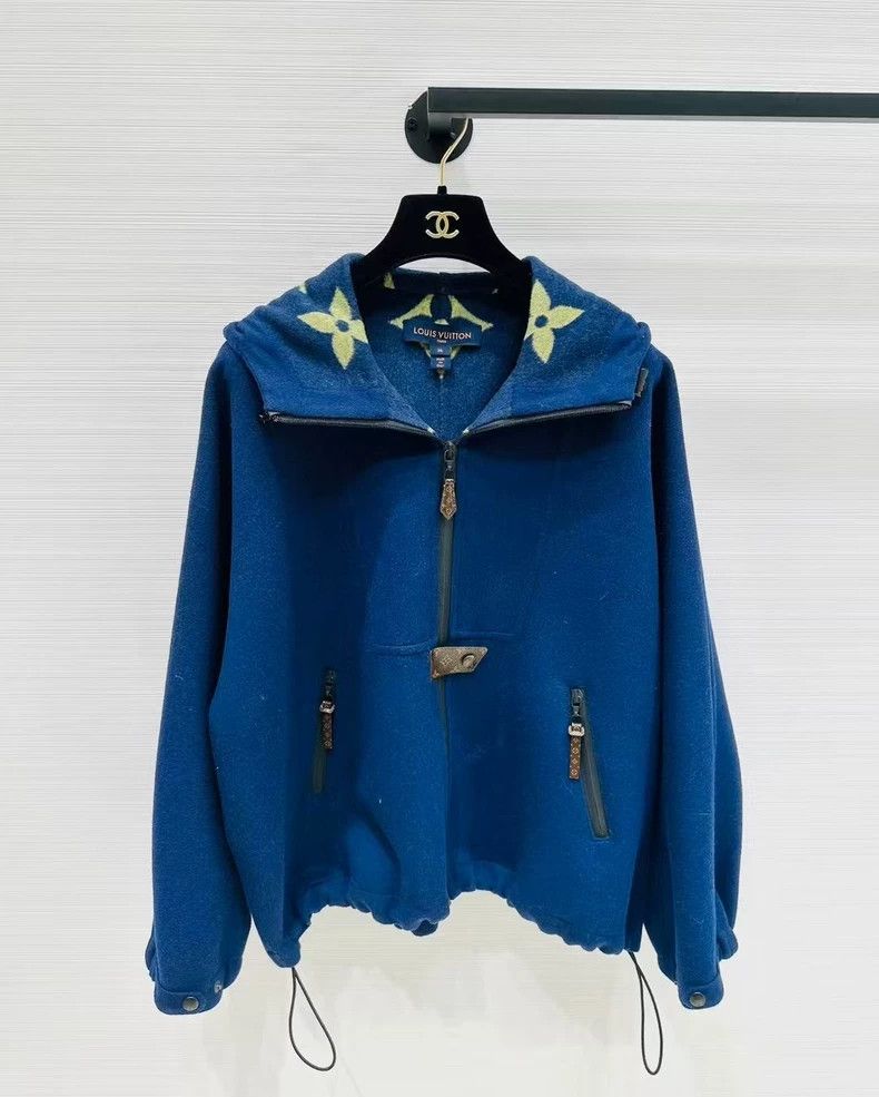 Louis Vuitton Louis Vuitton presbyopic lining jacket Size XS / US 0-2 / IT 36-38 - 1 Thumbnail