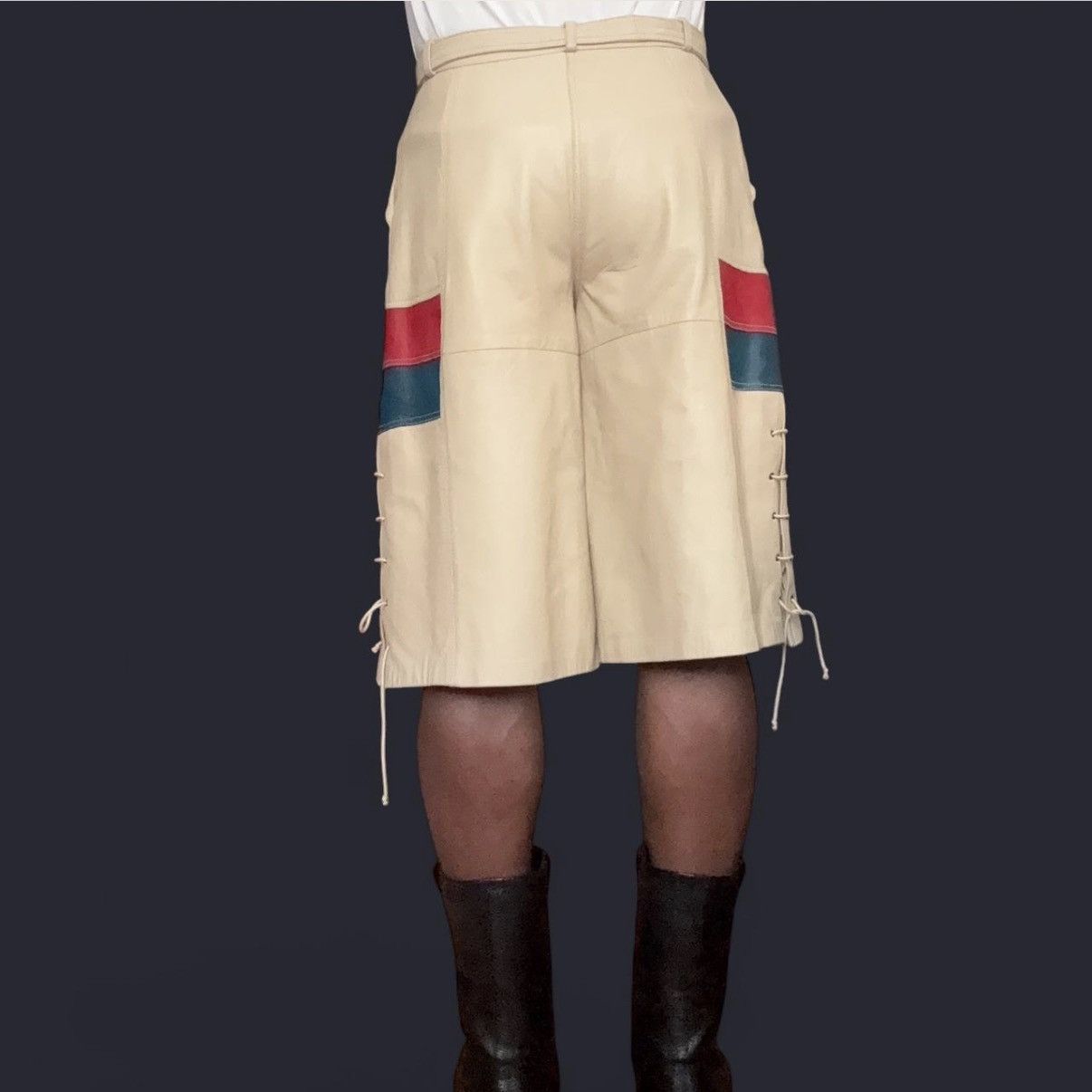 Vintage Vintage cream leather lace-up shorts Size US 30 / EU 46 - 4 Thumbnail