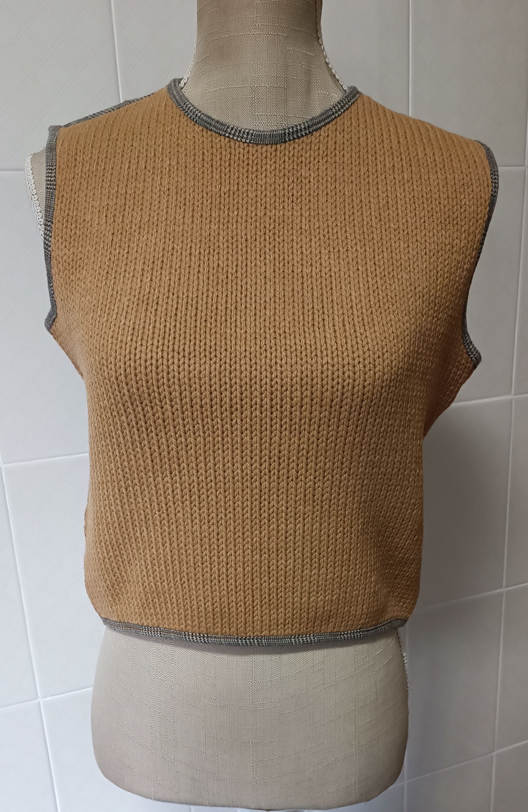 Fendi Top - Camel wool knit front / Prince of Wales check back. Size M / US 6-8 / IT 42-44 - 2 Thumbnail