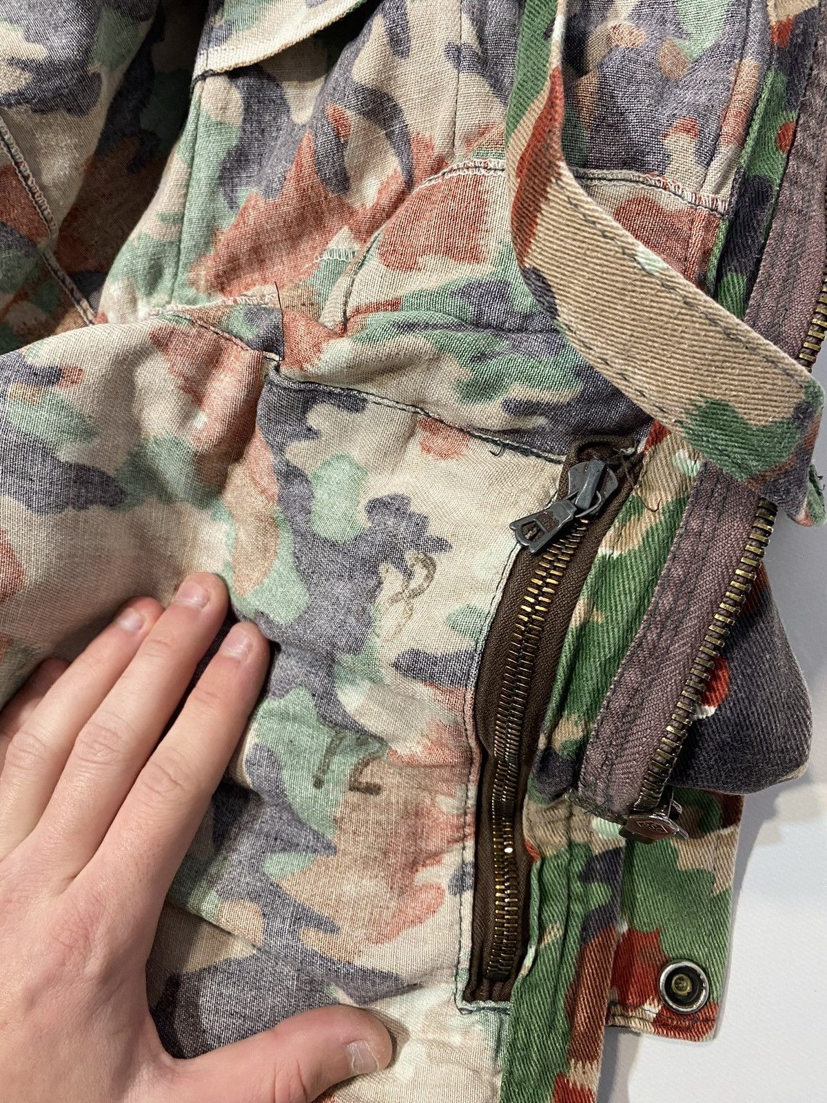 Japanese Brand VERY RARE Camouflage Multipocket Jacket Size US M / EU 48-50 / 2 - 16 Thumbnail