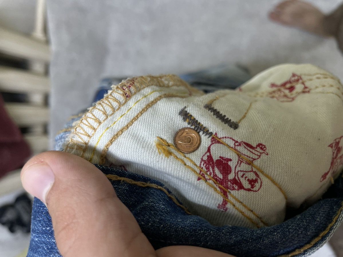 True Religion × Vintage Vintage True Religion Straight White Stitching Jeans Y2K Size US 28 / EU 44 - 14 Thumbnail