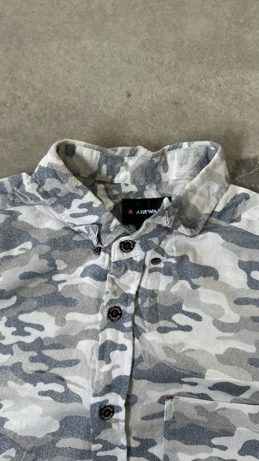 Airwalk VINTAGE ICE CAMO AIRWALK BUTTON DOWN Size US M / EU 48-50 / 2 - 6 Thumbnail