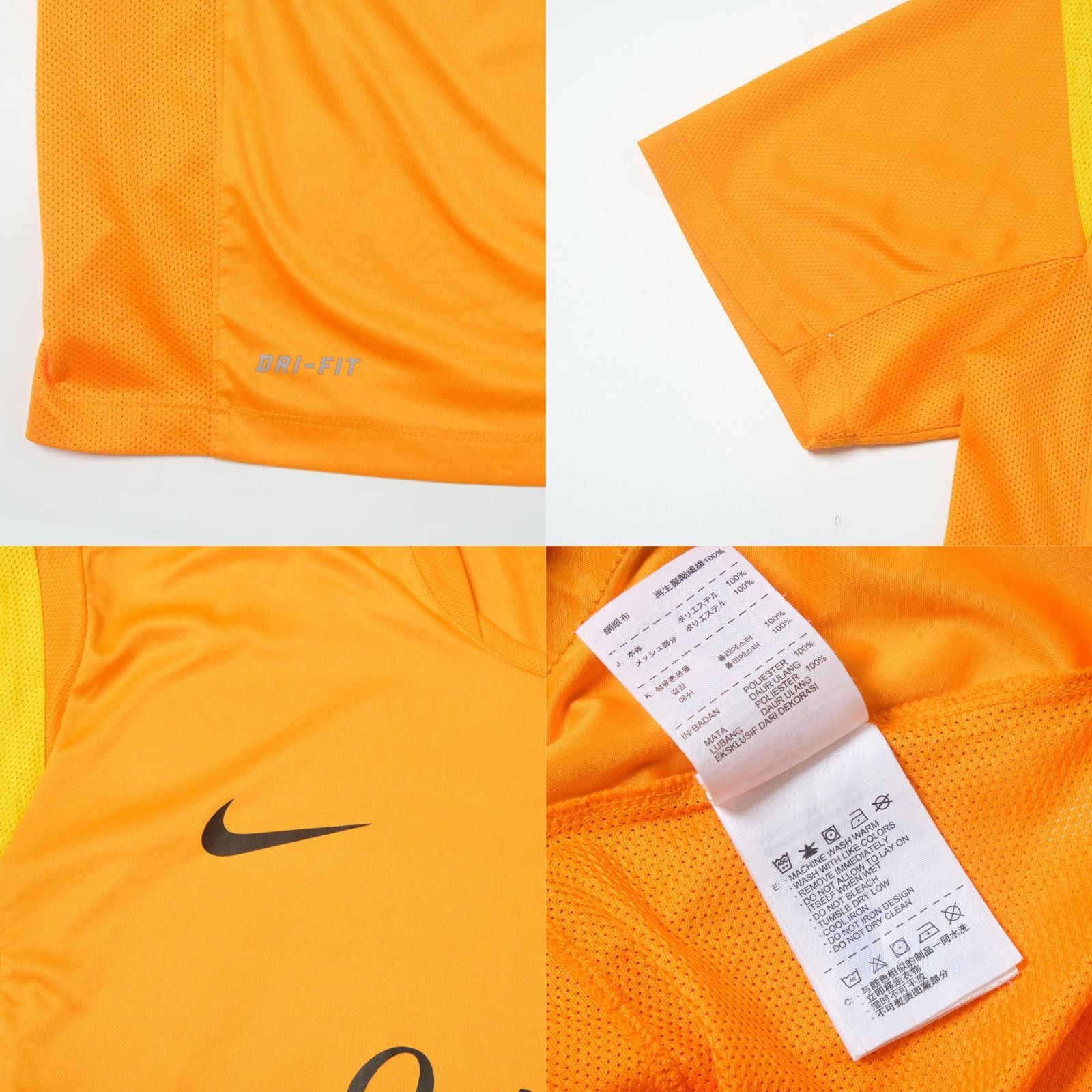 Nike 2011/12 Barcelona Training Shirt Nike (M/L) Size US M / EU 48-50 / 2 - 5 Thumbnail