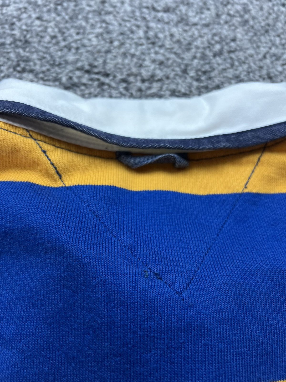 Tommy Hilfiger Vintage Tommy Hilfiger Crest Logo Striped Rugby Polo Size US M / EU 48-50 / 2 - 10 Thumbnail