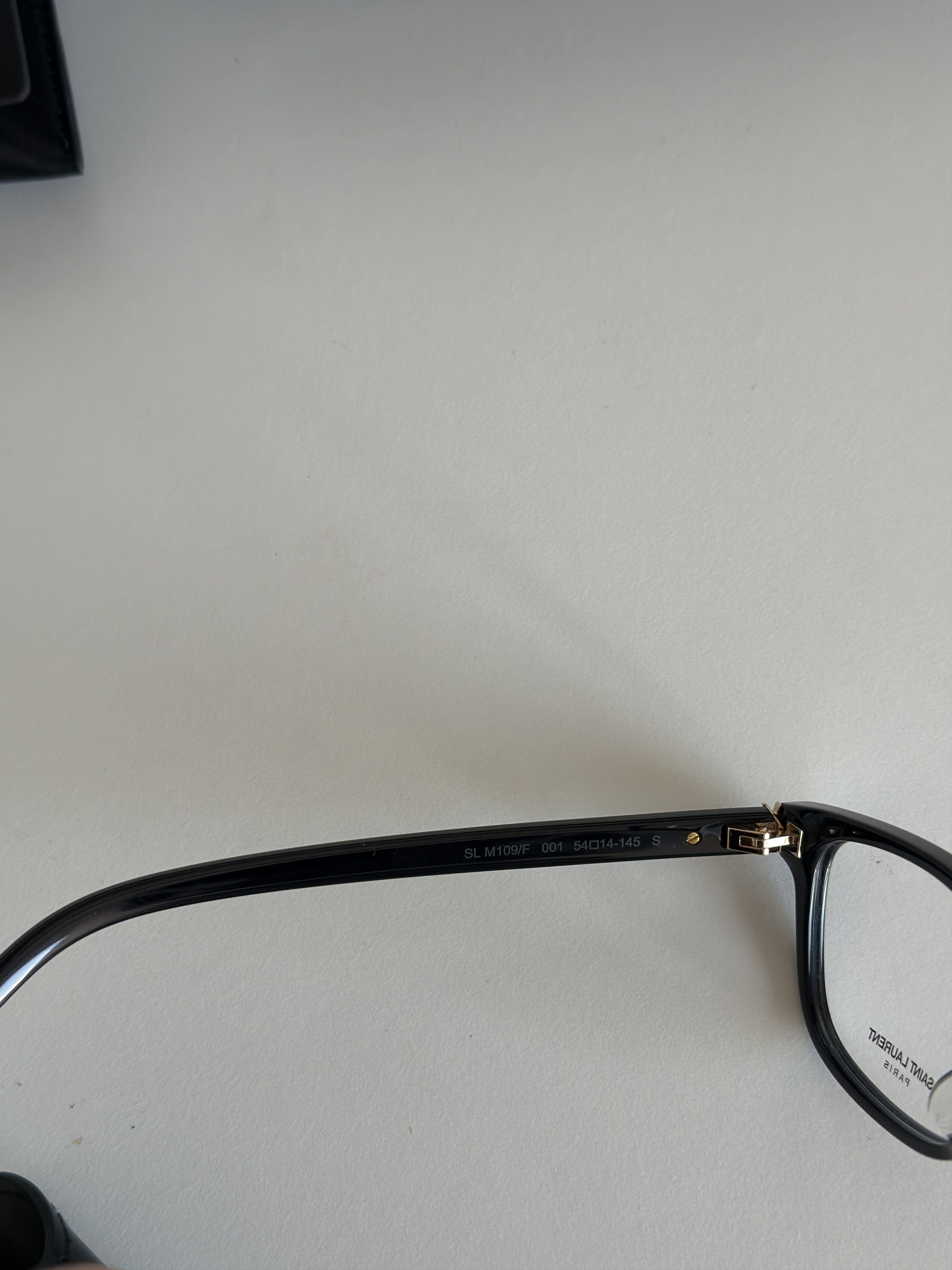 Saint Laurent Paris Saint Laurent Glasses Size ONE SIZE - 9 Thumbnail
