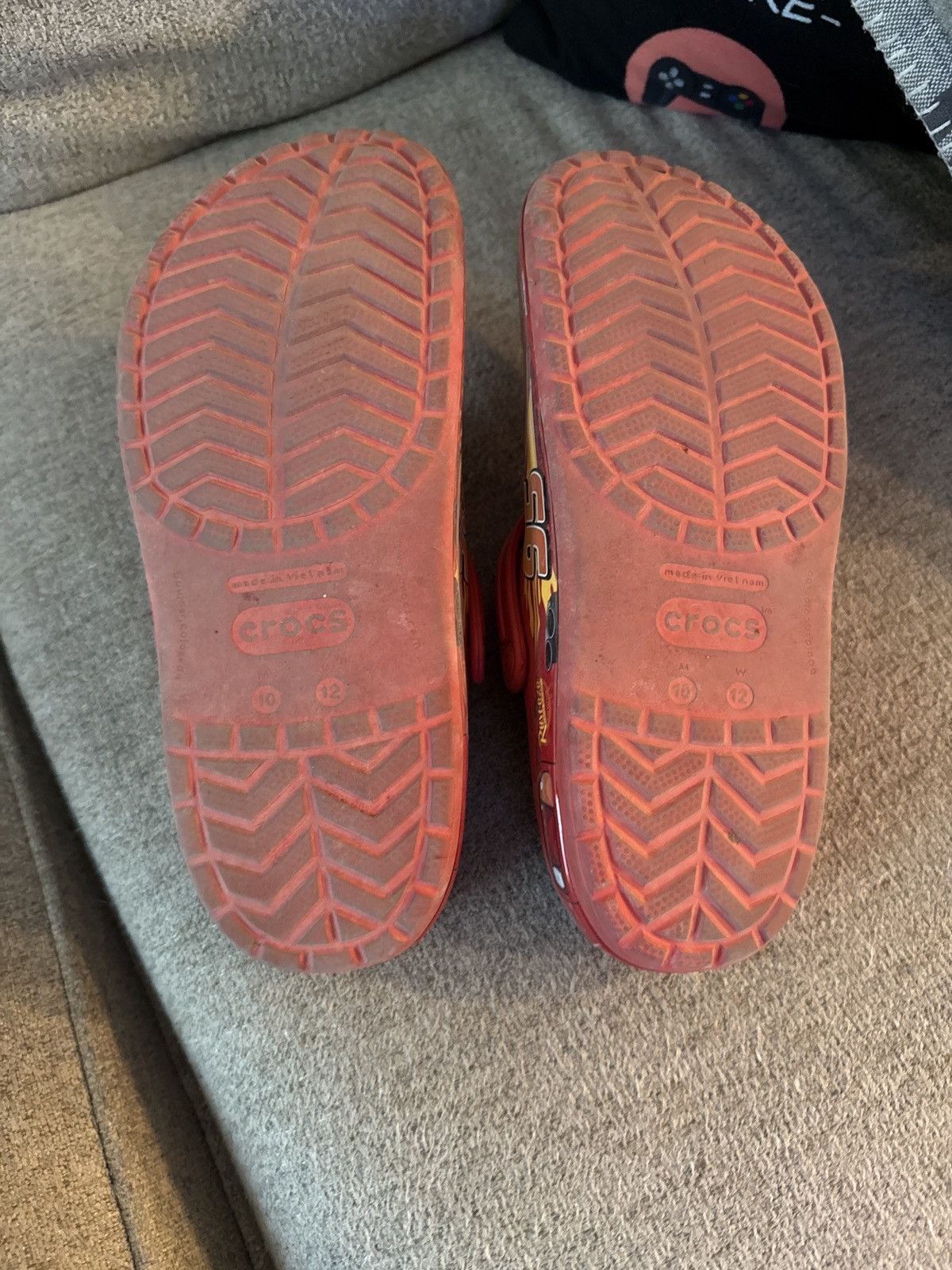 Crocs × Disney LIGHTNING MCQUEEN CROCS Size US 10 / EU 43 - 3 Thumbnail