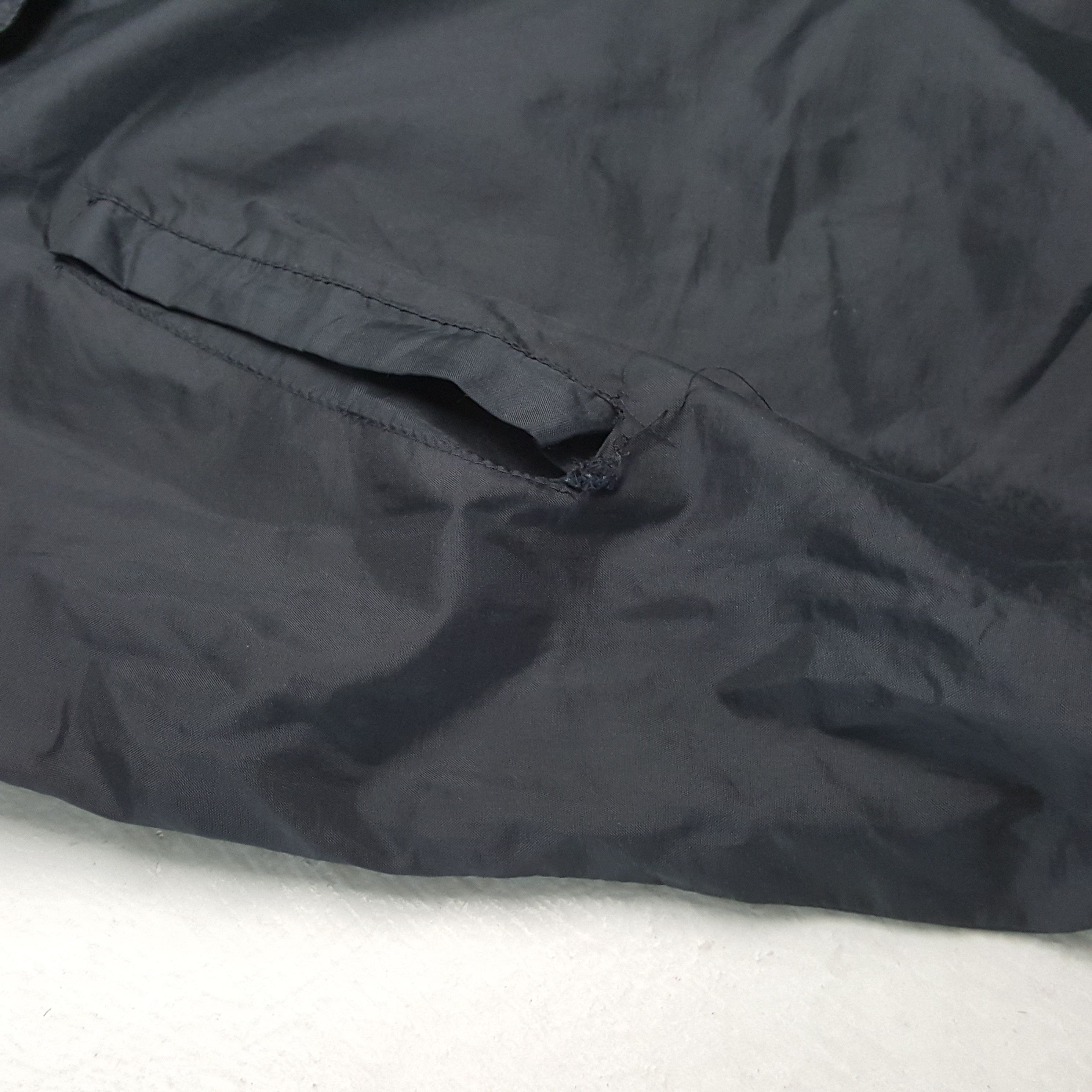 Nike Nike Half Zipper Sportswear Windbreaker Jacket RR4 Size US XL / EU 56 / 4 - 8 Thumbnail