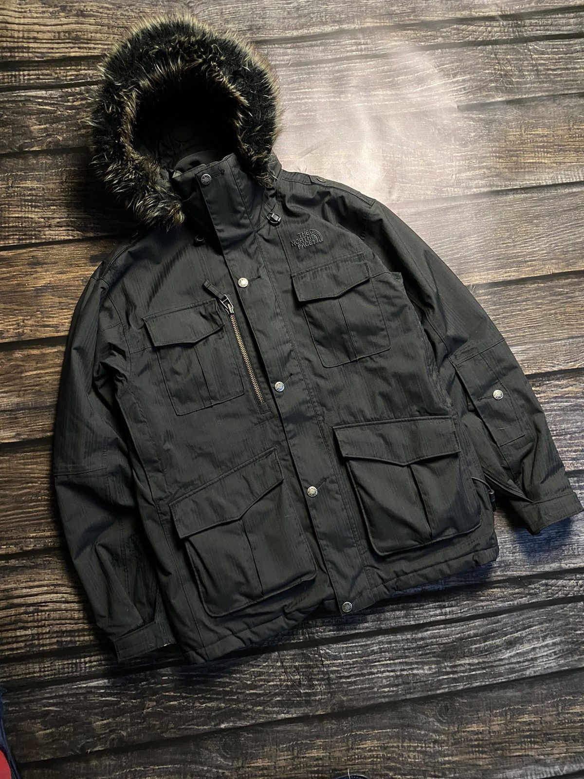 image of The North Face Multipocket Jacket Parka in Khaki, Men's (Size Large)