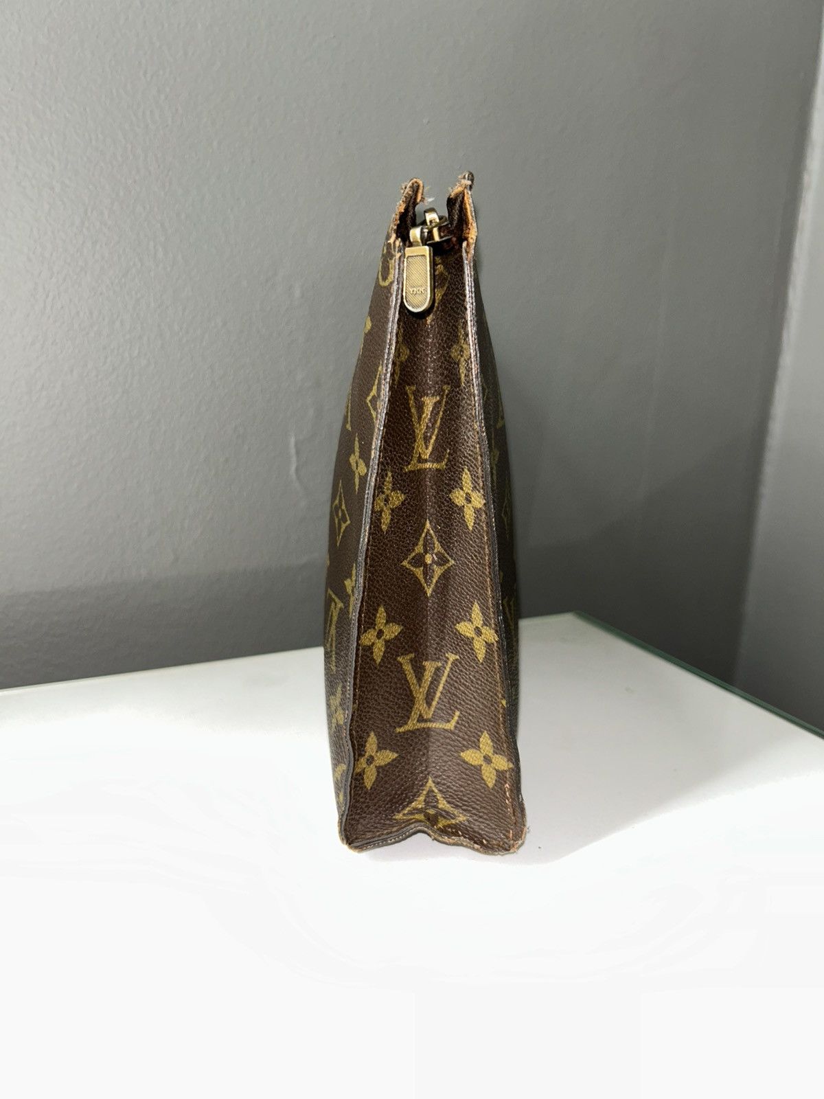 Louis Vuitton Louis Vuitton Monogram Toiletry Pouch 26 w COA Size ONE SIZE - 14 Thumbnail