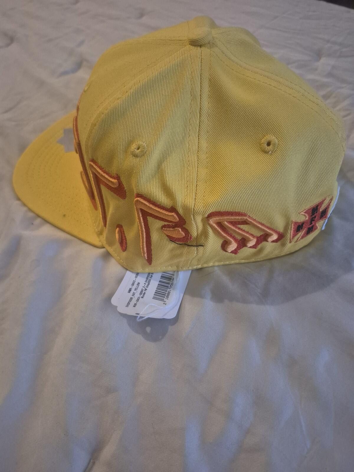 murd333r.fm Murder FM Yellow Fitted Hat Size 7 3/8 Size ONE SIZE - 2 Thumbnail