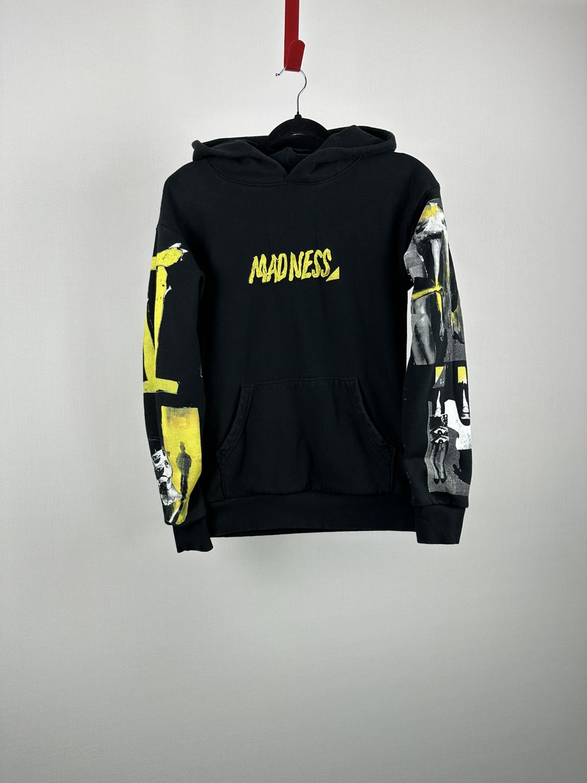 XO NWT2020 THE WEEKND MADNESS XO Collage Logo Pullover Black Size US S / EU 44-46 / 1 - 19 Thumbnail