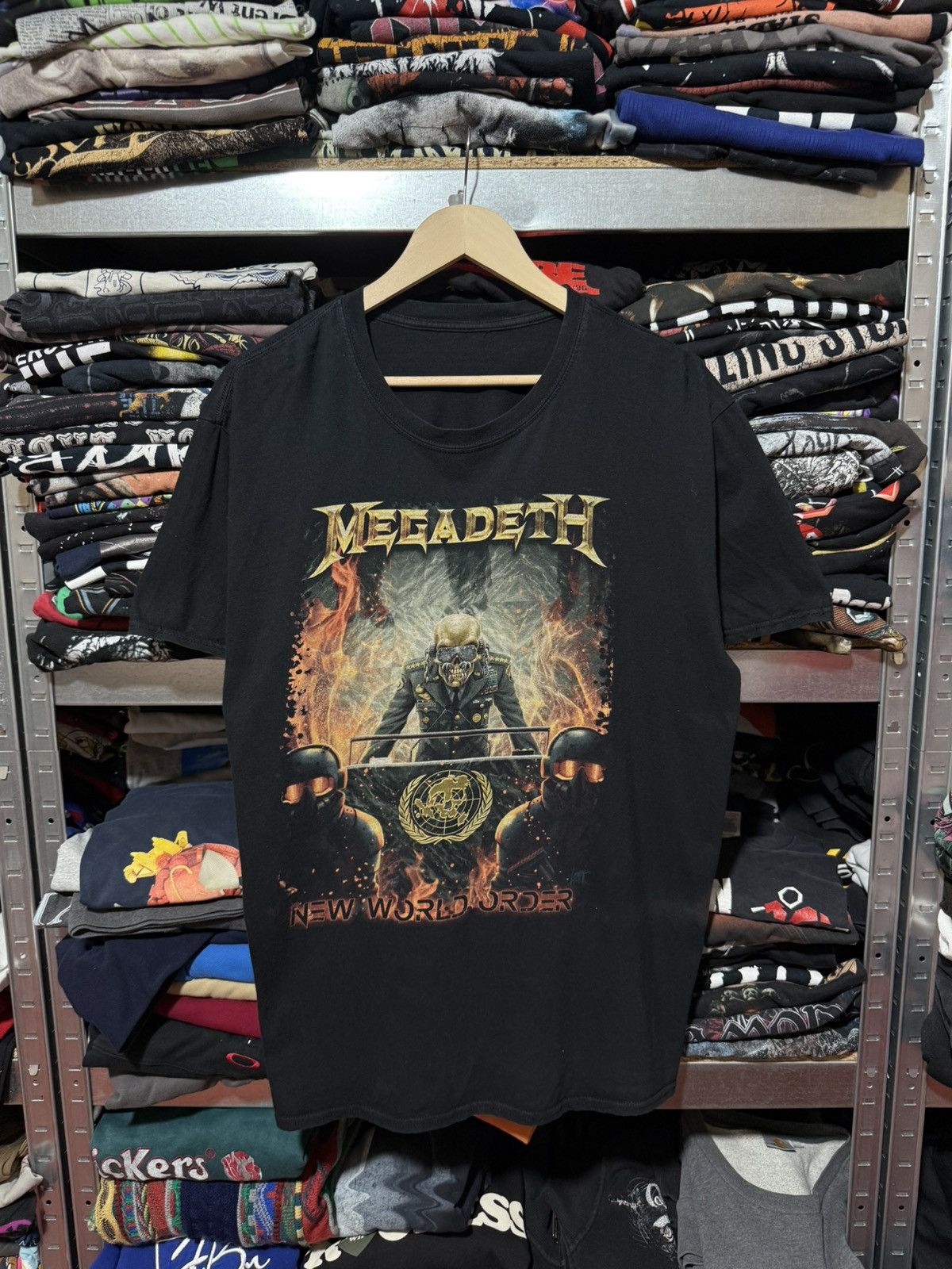 Band Tees Rare Vintage Megadeth New World Order Tour T-Shirt Y2K Hype Size US XL / EU 56 / 4 - 1 Thumbnail