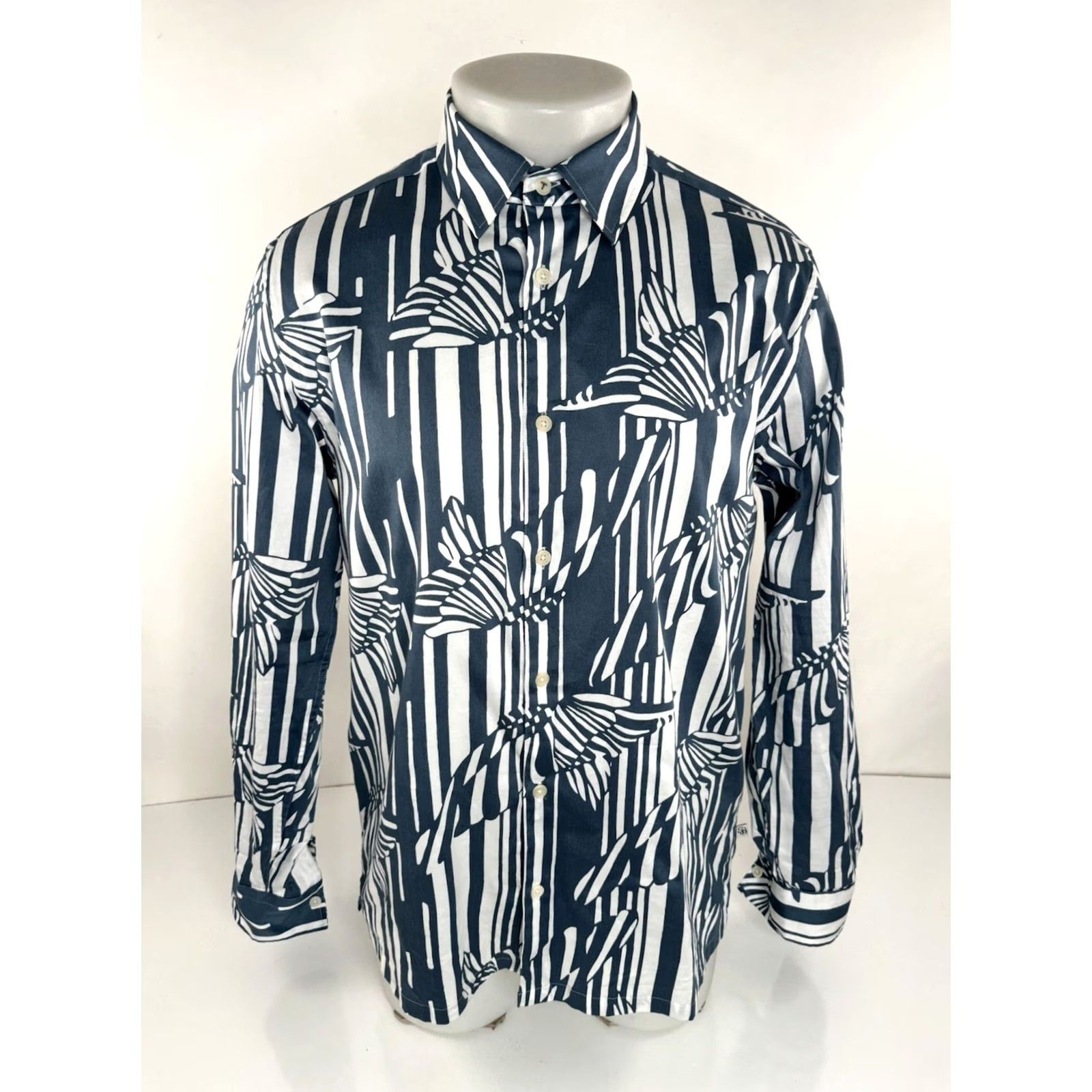 Ted Baker TED BAKER Shirt Abstract Butterfly Striped Mens Size 3 USA Medium Blue/White Button-Up Long Sleeve Jacket? Size US S / EU 44-46 / 1 - 2 Thumbnail