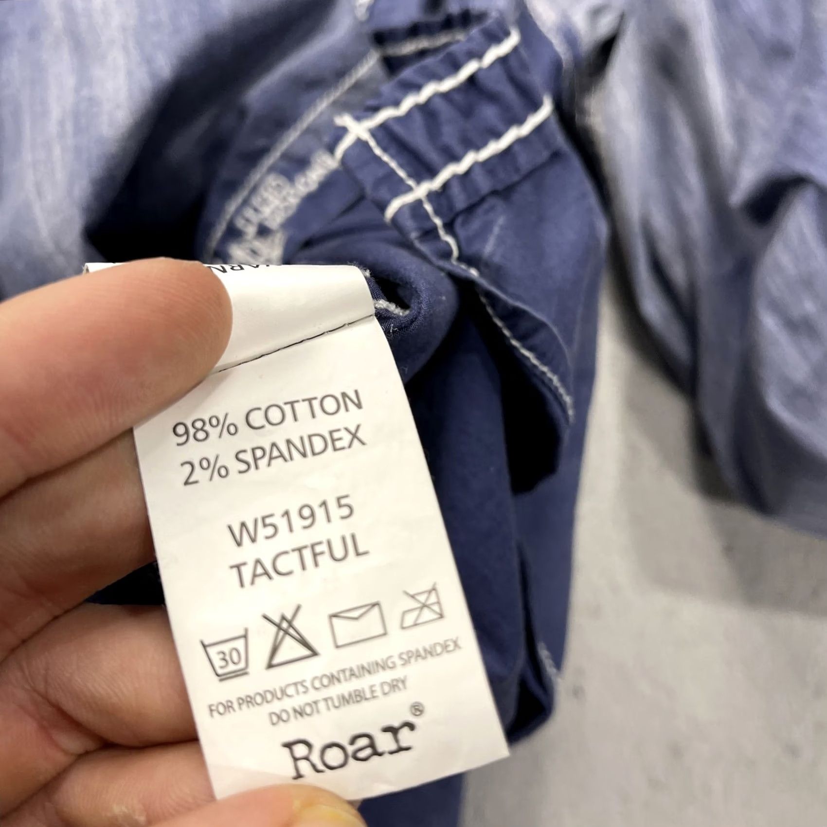 Roar Roar Shirt Mens XL Blue Embroidered Faded Distress Signature Cotton Button Y2K Size US XL / EU 56 / 4 - 5 Thumbnail