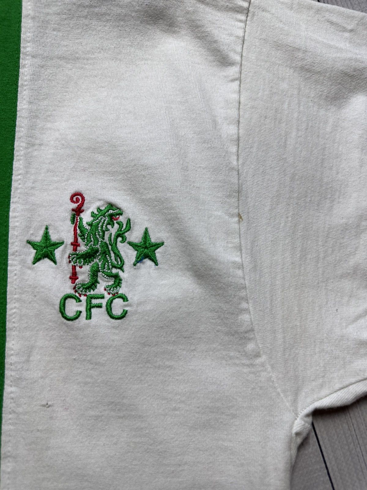 Vintage Vintage retro Chelsea soccer jersey size L logo rare Size US L / EU 52-54 / 3 - 4 Thumbnail
